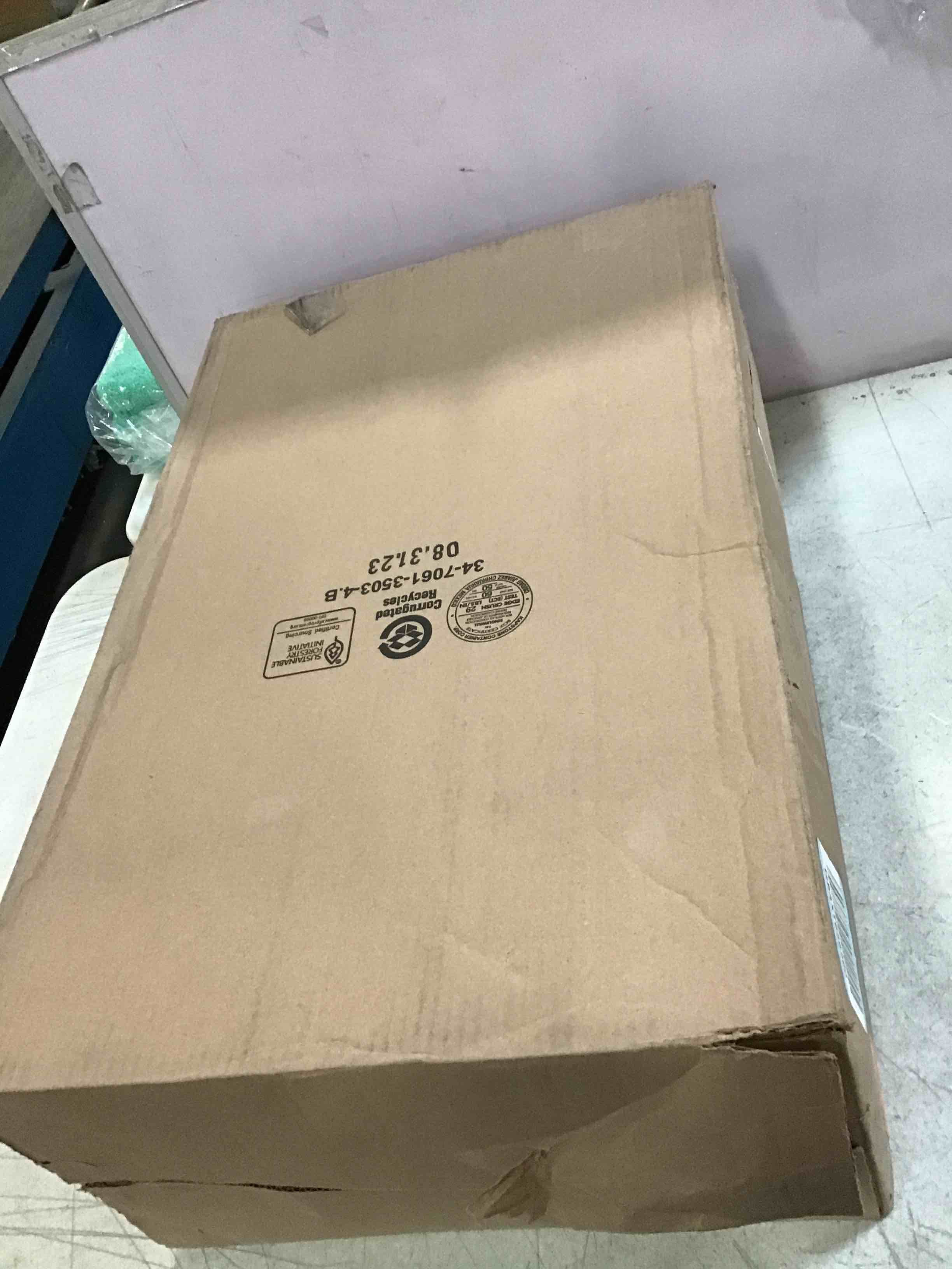 https://s3.amazonaws.com/lotting-images-prod/bidfta/RED5988368_1707497922808.jpeg