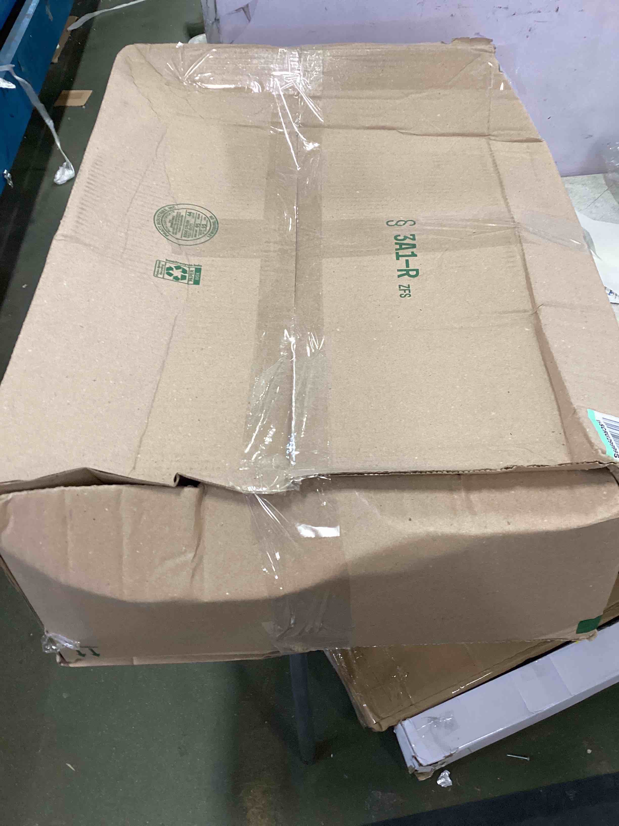 https://s3.amazonaws.com/lotting-images-prod/bidfta/RED5988582_1706986398593.jpeg