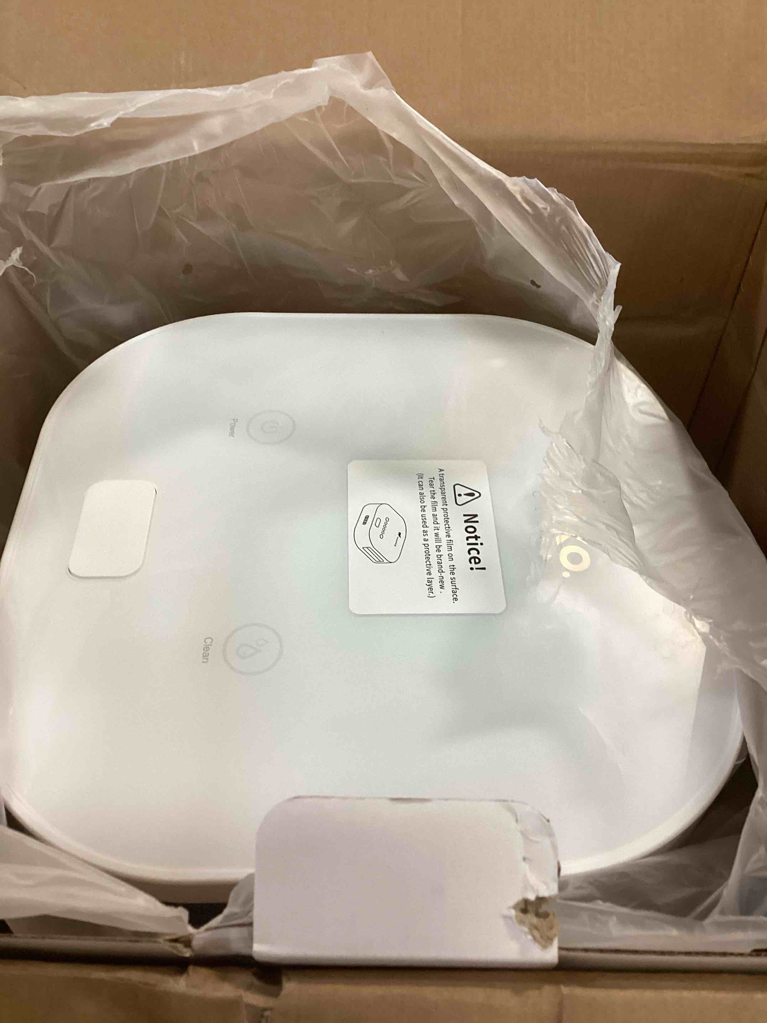 https://s3.amazonaws.com/lotting-images-prod/bidfta/RED5988773_1707073063655.jpeg
