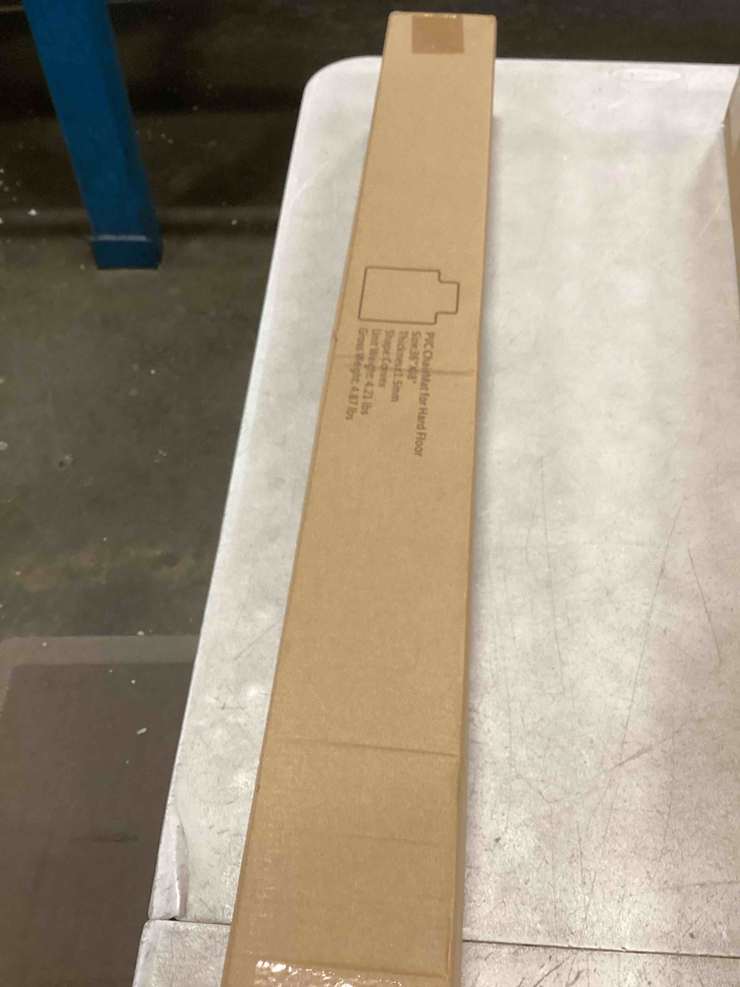 https://s3.amazonaws.com/lotting-images-prod/bidfta/RED5989203_1707236276069.jpeg
