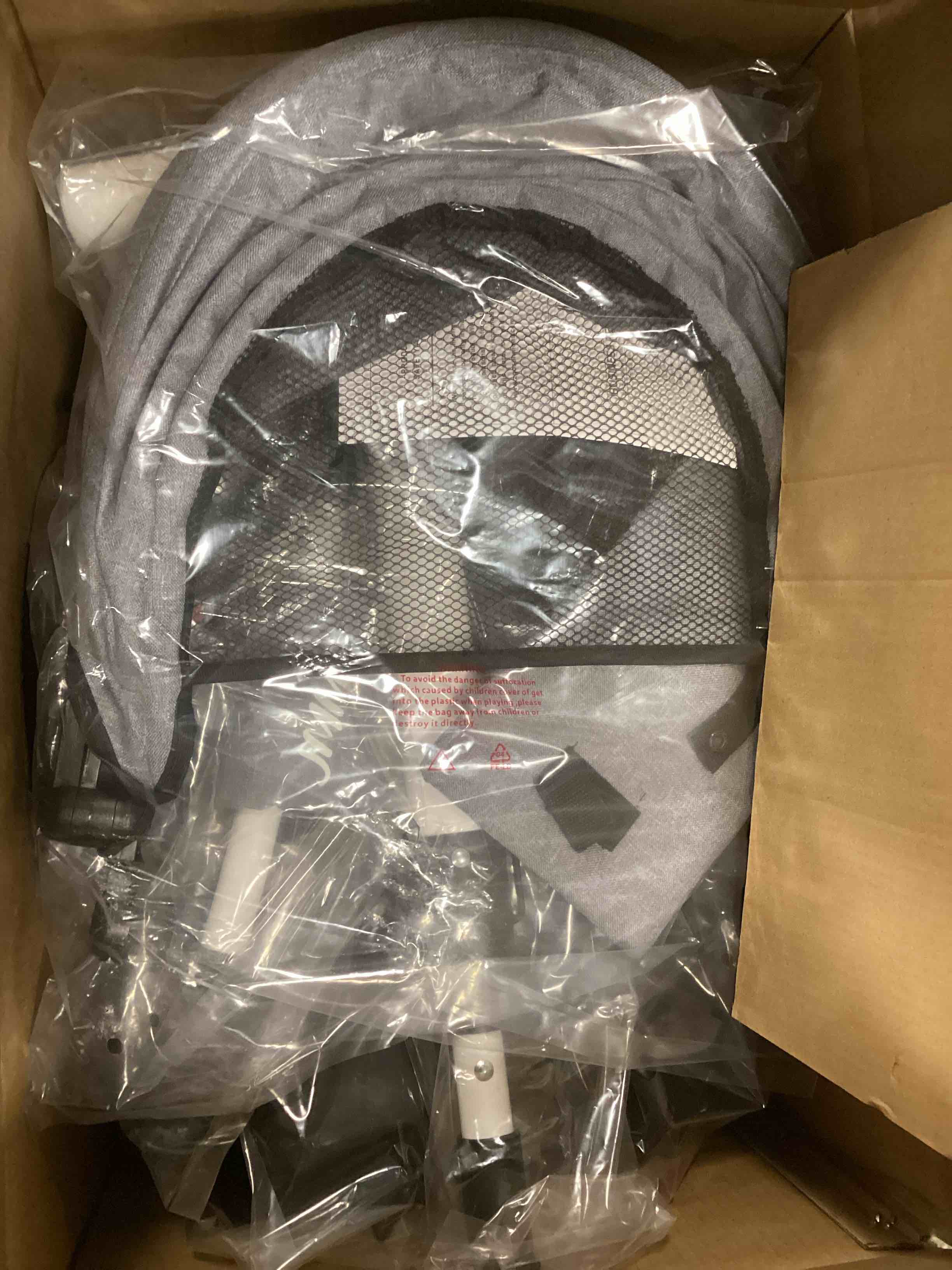 https://s3.amazonaws.com/lotting-images-prod/bidfta/RED5989296_1707248492722.jpeg
