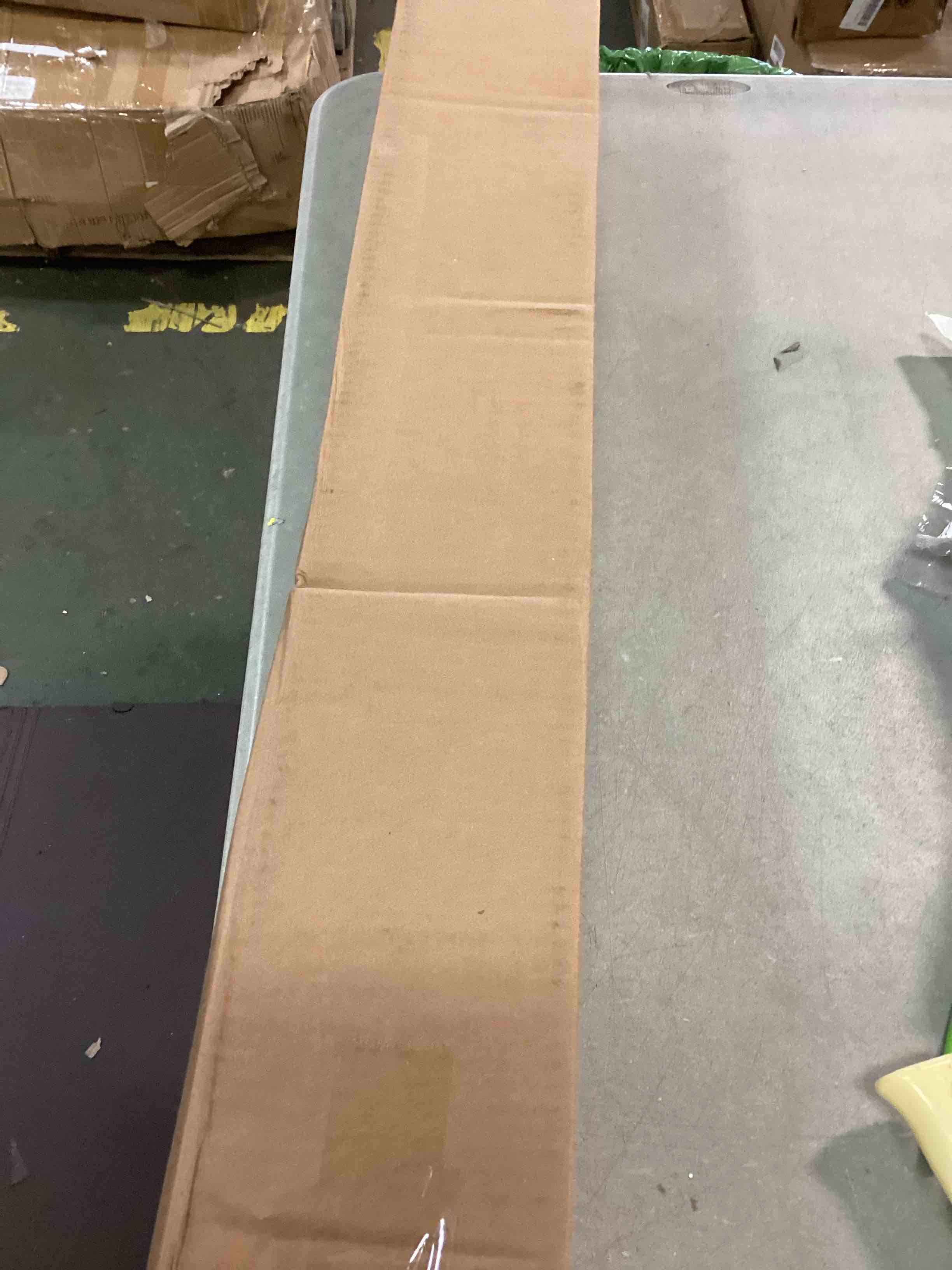 https://s3.amazonaws.com/lotting-images-prod/bidfta/RED5989705_1707411672201.jpeg