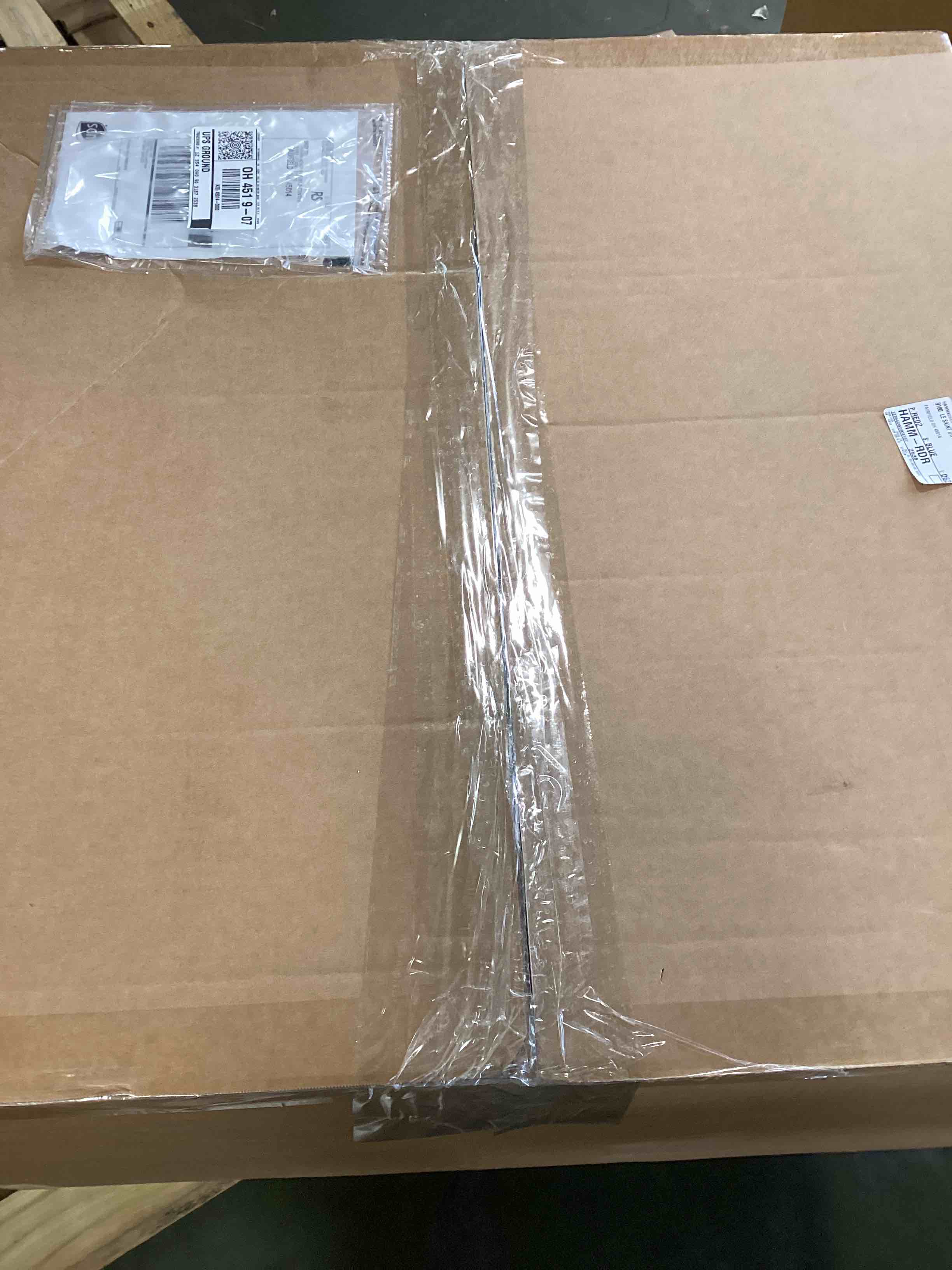 https://s3.amazonaws.com/lotting-images-prod/bidfta/RED5990322_1707492950957.jpeg