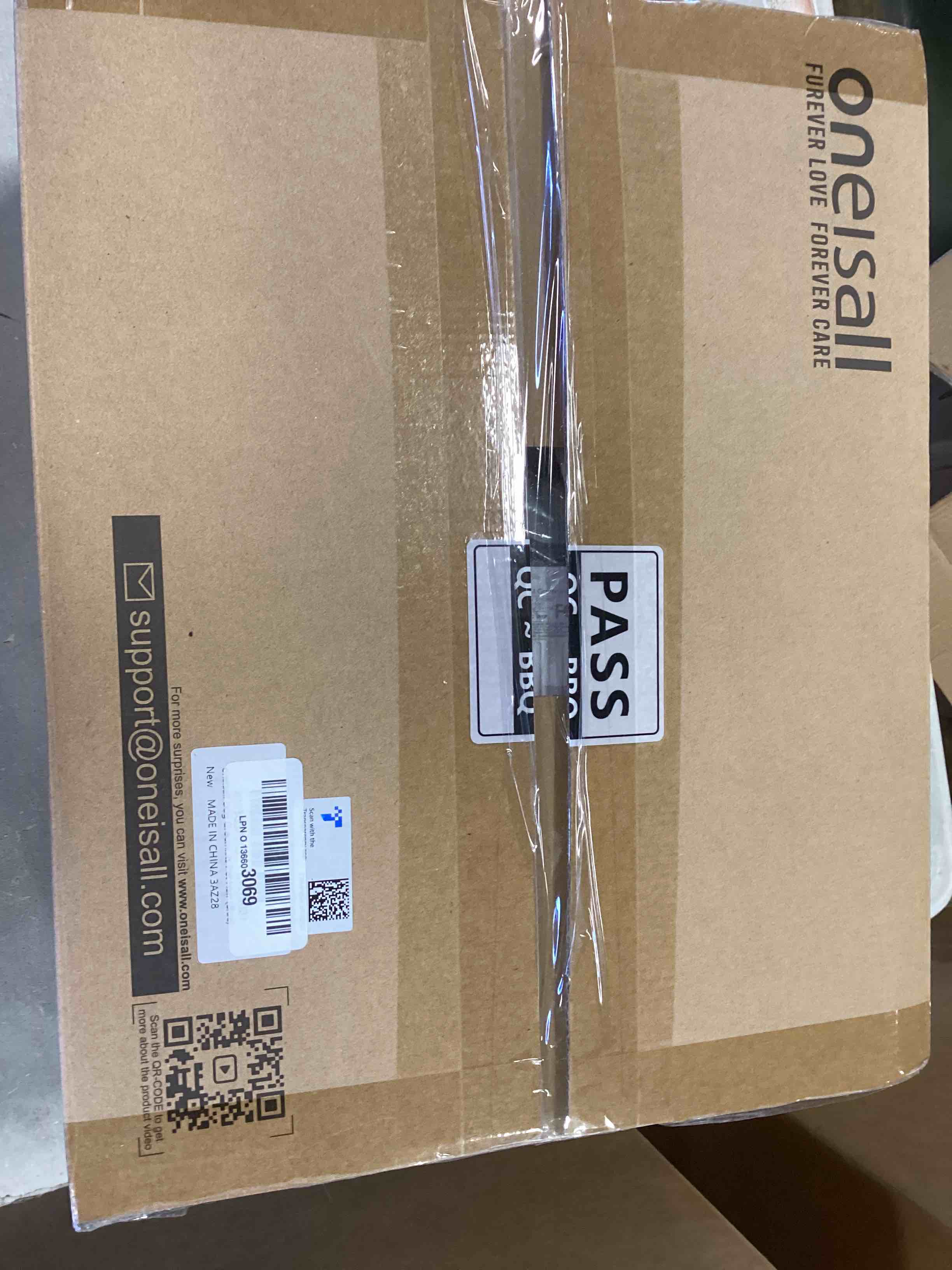 https://s3.amazonaws.com/lotting-images-prod/bidfta/RED5991412_1707841856825.jpeg