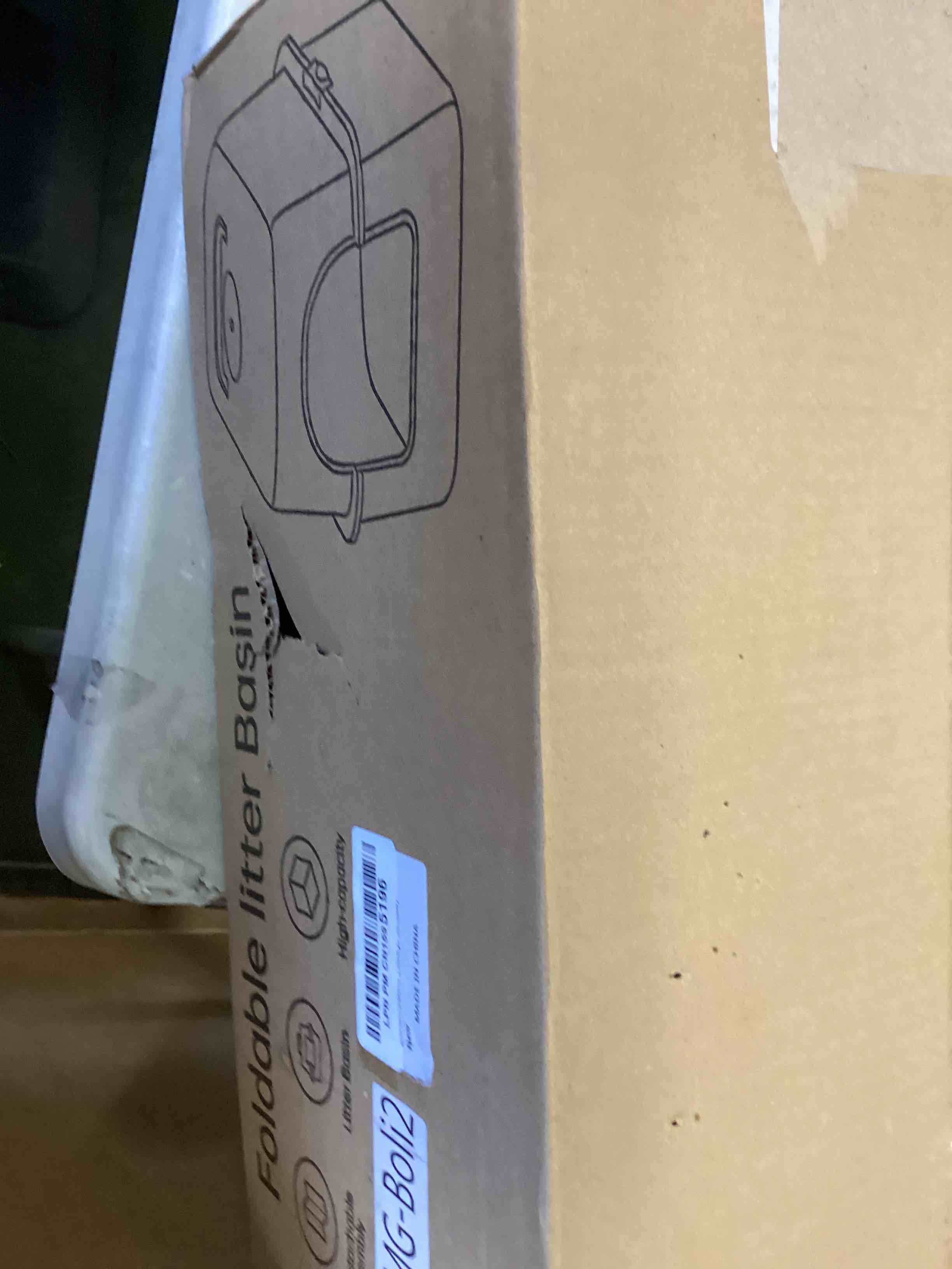 https://s3.amazonaws.com/lotting-images-prod/bidfta/RED5991440_1707843225128.jpeg