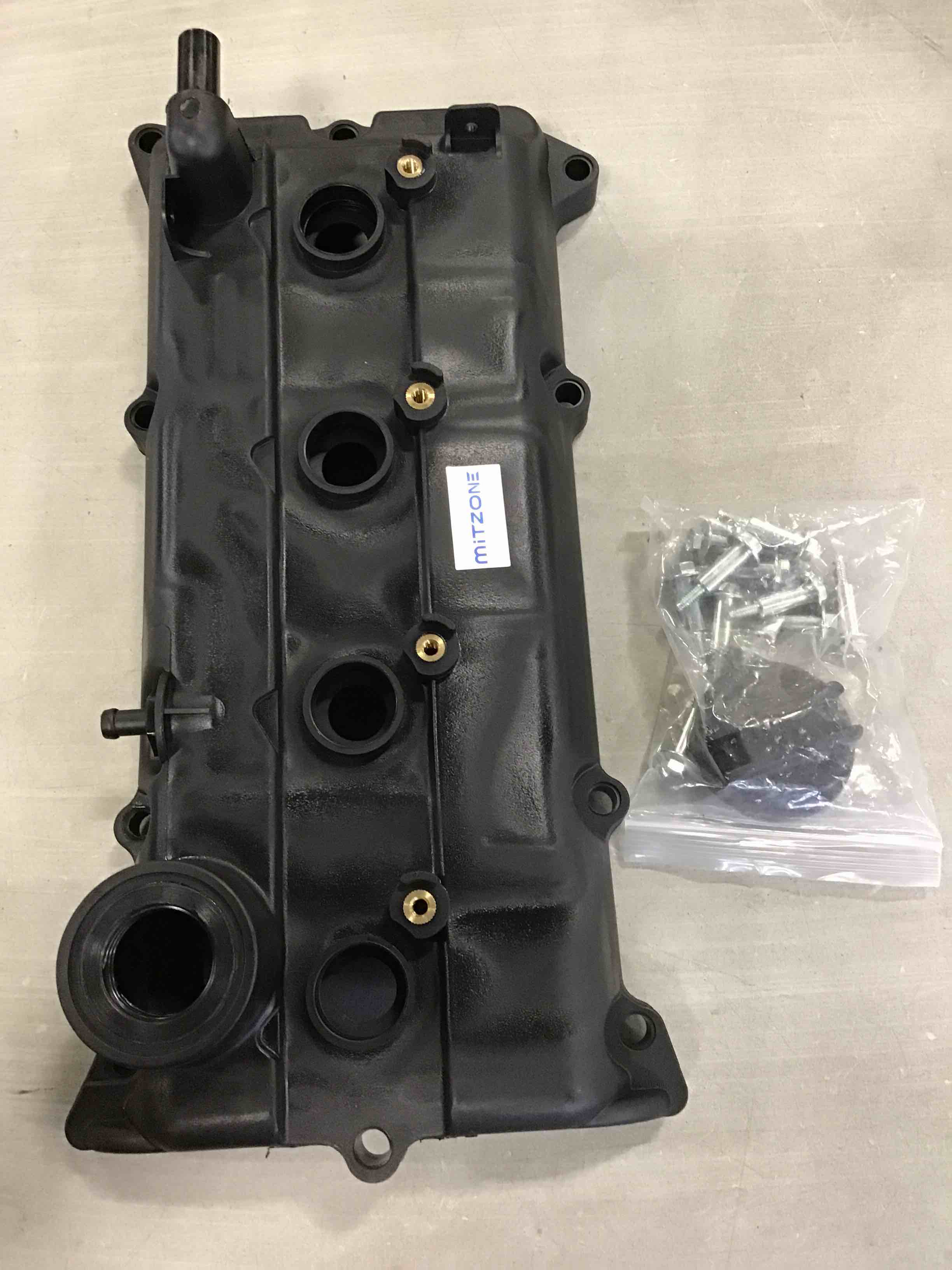 Mitzone engine valve cover kit