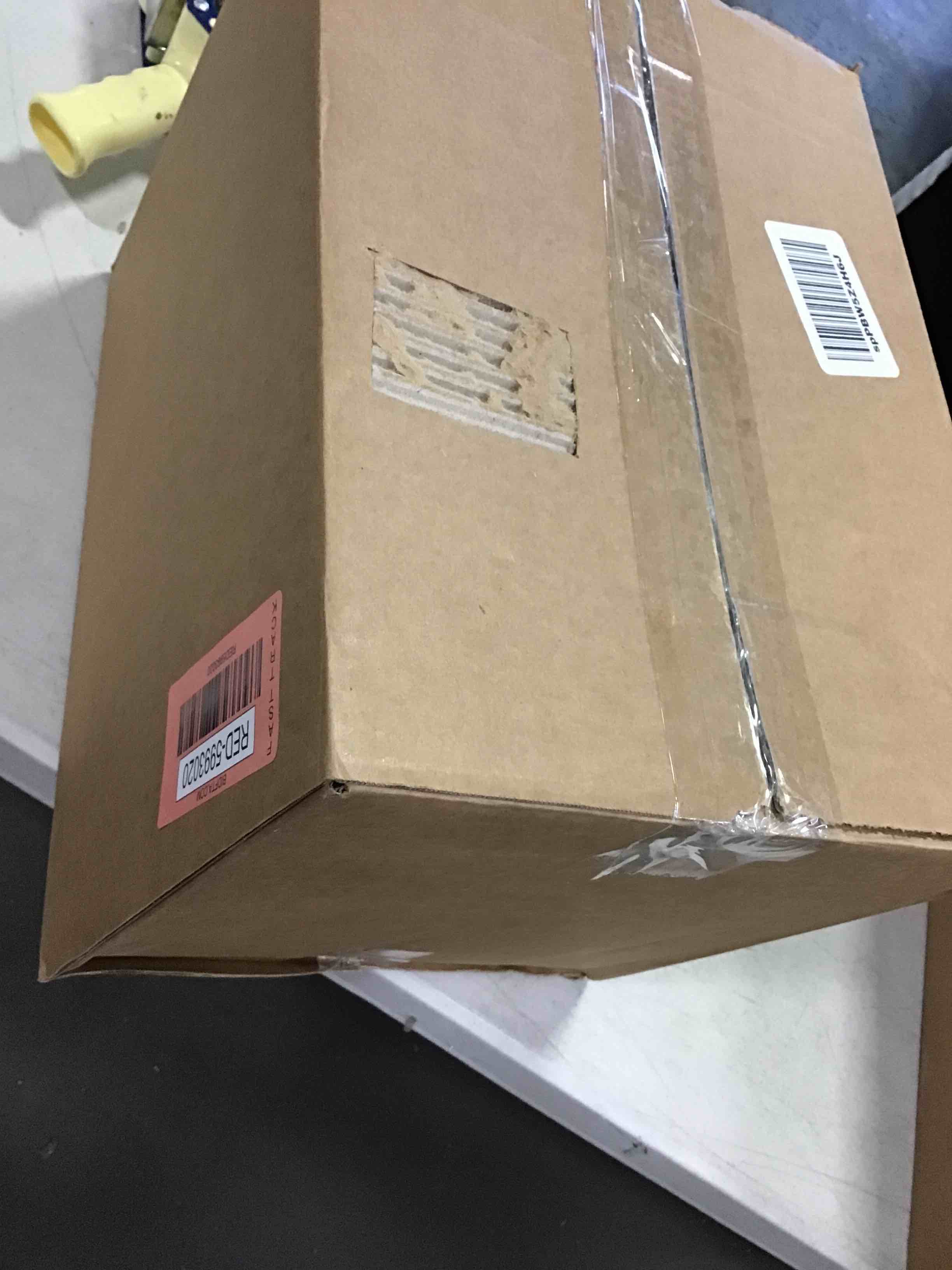 https://s3.amazonaws.com/lotting-images-prod/bidfta/RED5993020_1707163284387.jpeg