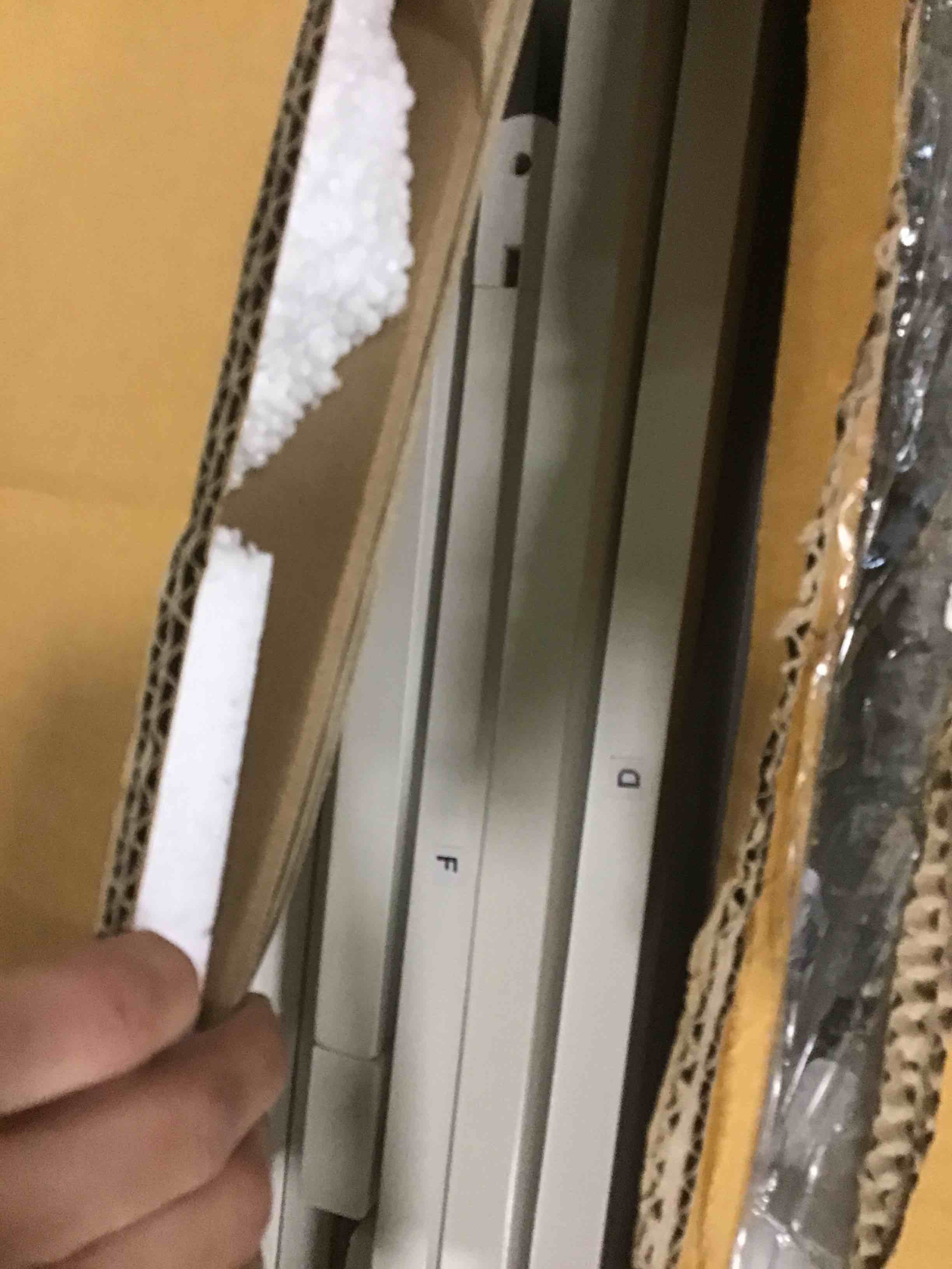 https://s3.amazonaws.com/lotting-images-prod/bidfta/RED5993427_1707486990102.jpeg