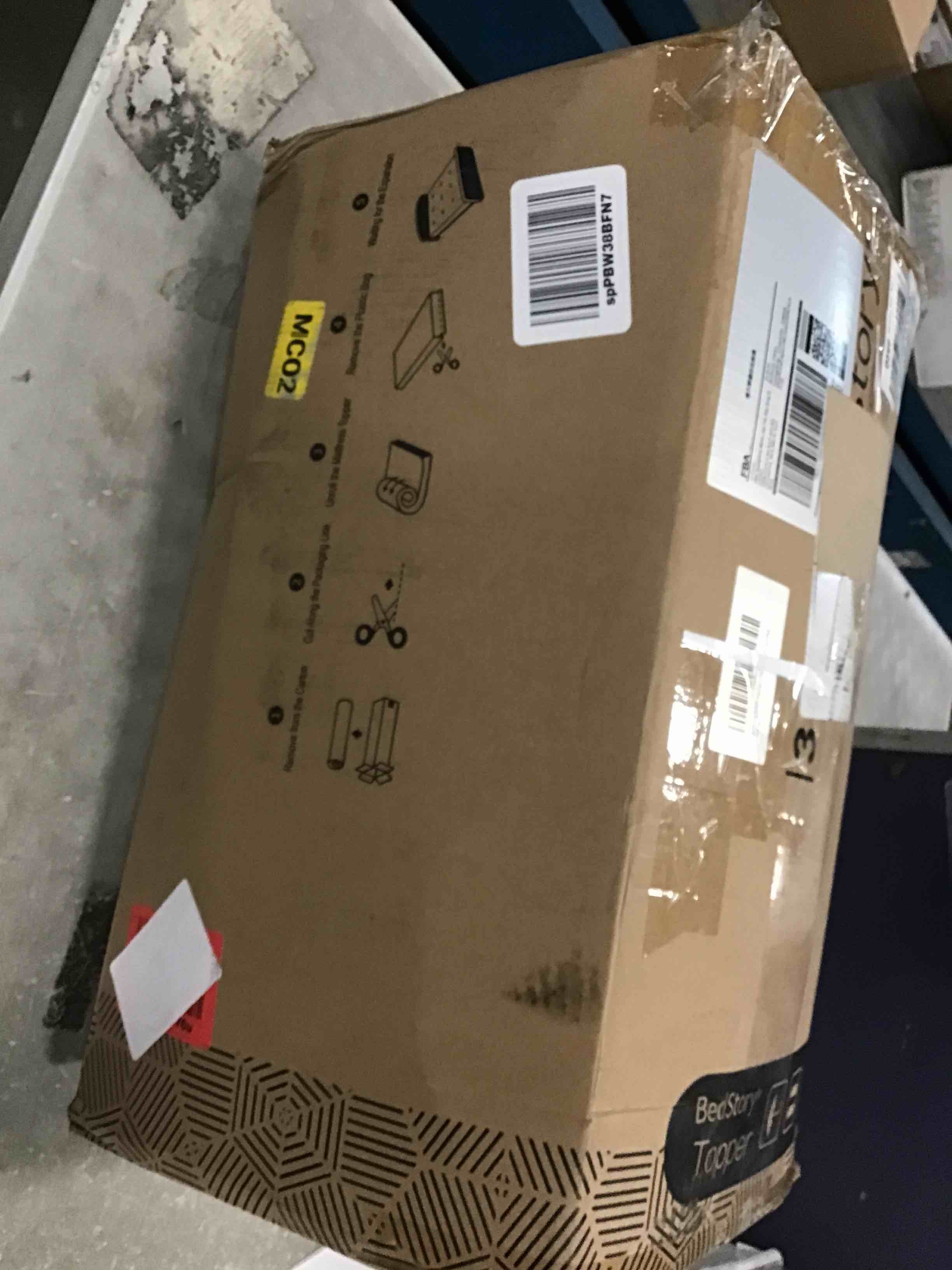 https://s3.amazonaws.com/lotting-images-prod/bidfta/RED5993518_1707492943211.jpeg