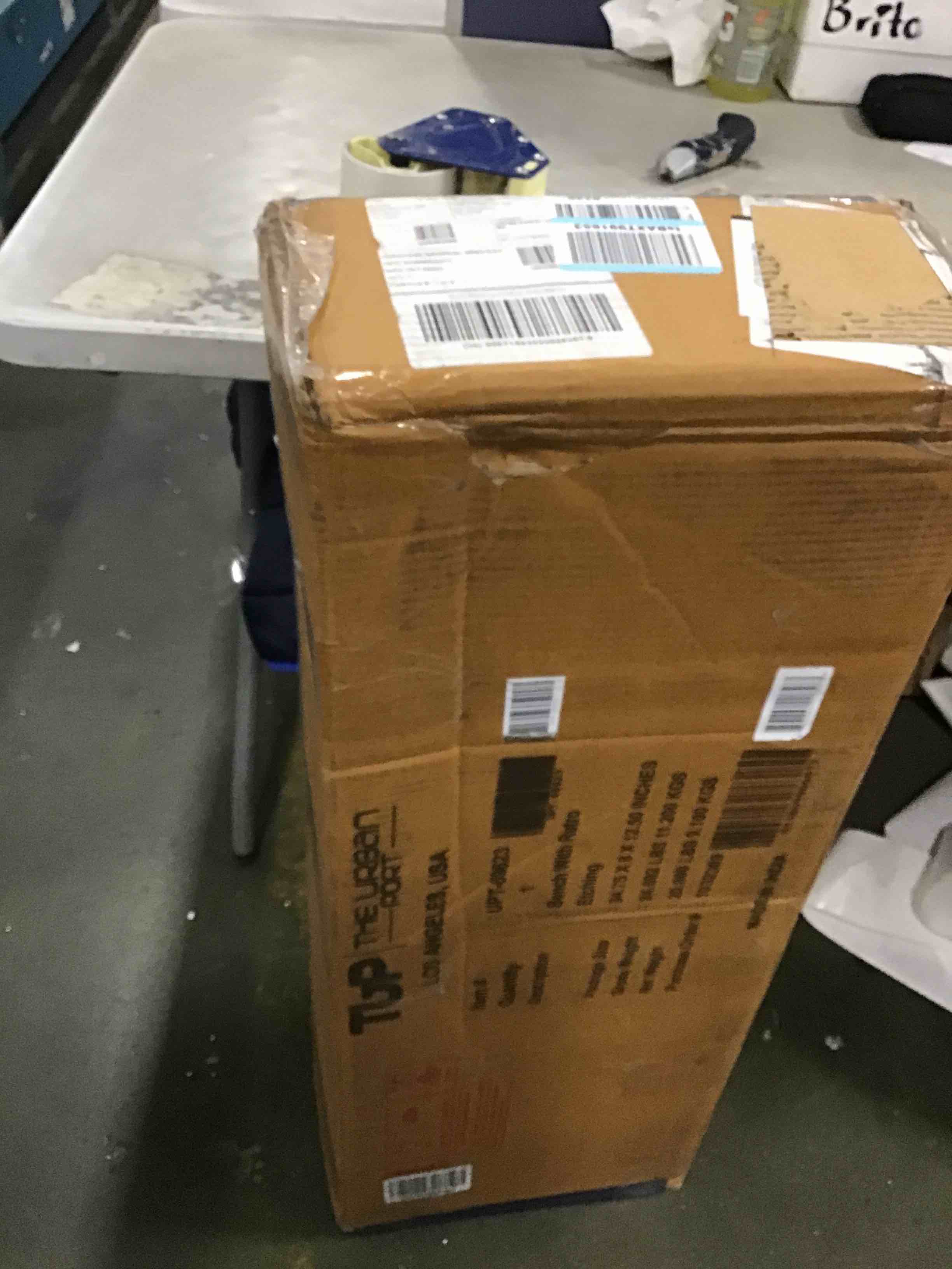 https://s3.amazonaws.com/lotting-images-prod/bidfta/RED5993596_1707497833536.jpeg