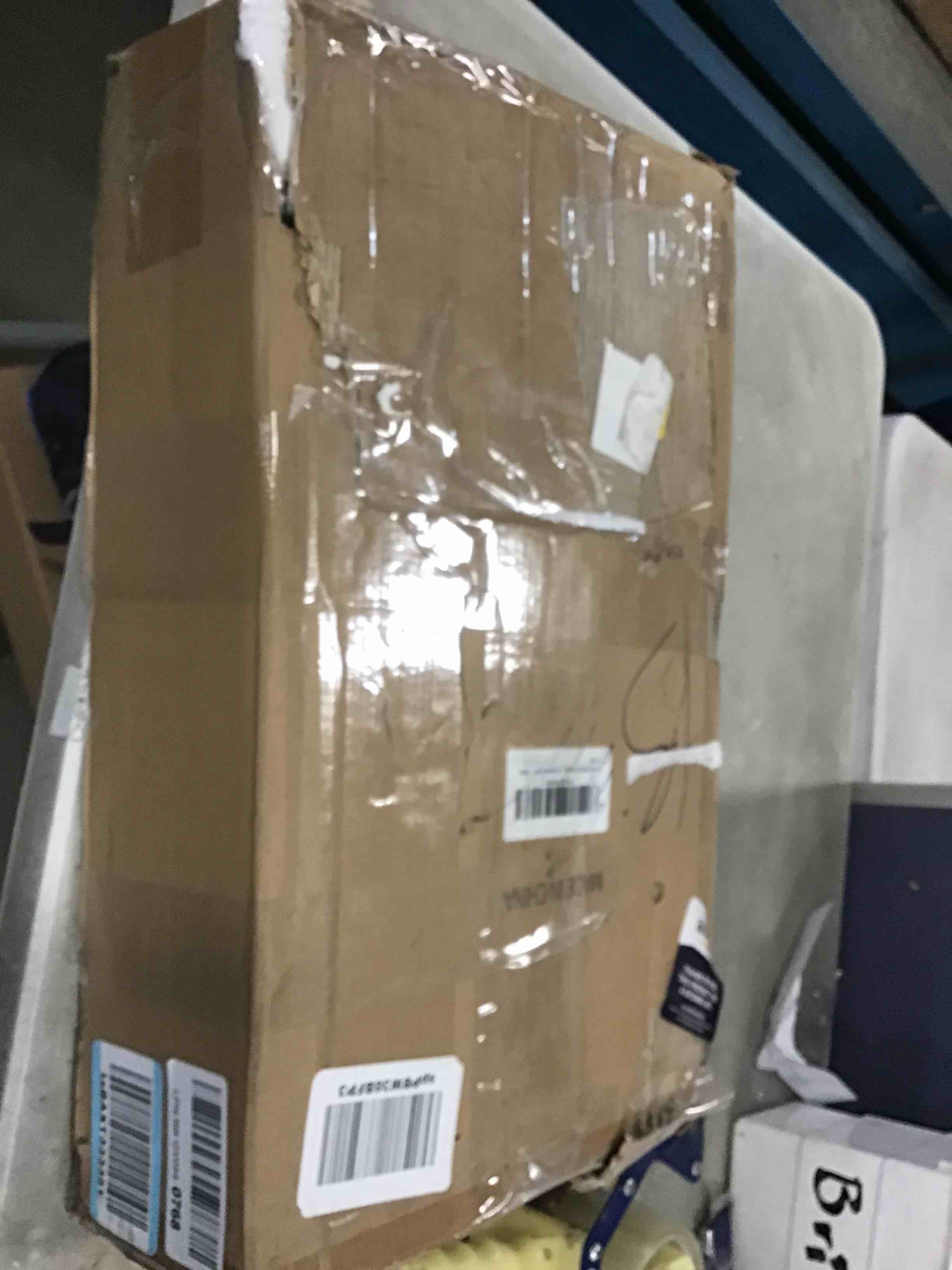 https://s3.amazonaws.com/lotting-images-prod/bidfta/RED5993996_1707578778285.jpeg