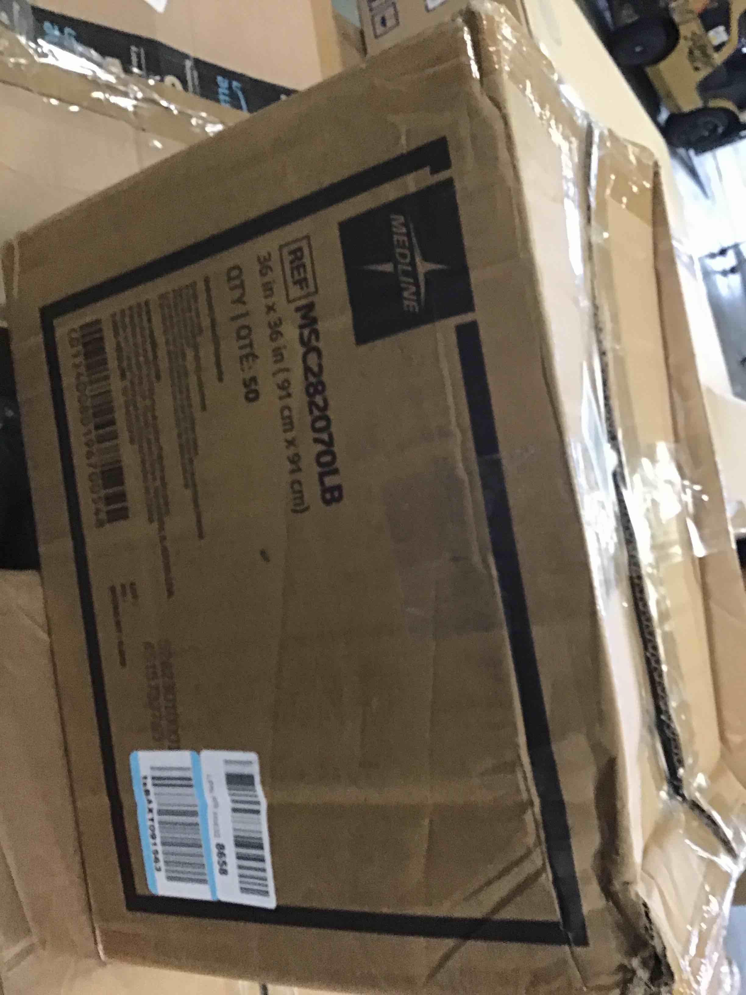 https://s3.amazonaws.com/lotting-images-prod/bidfta/RED5994013_1707579639512.jpeg