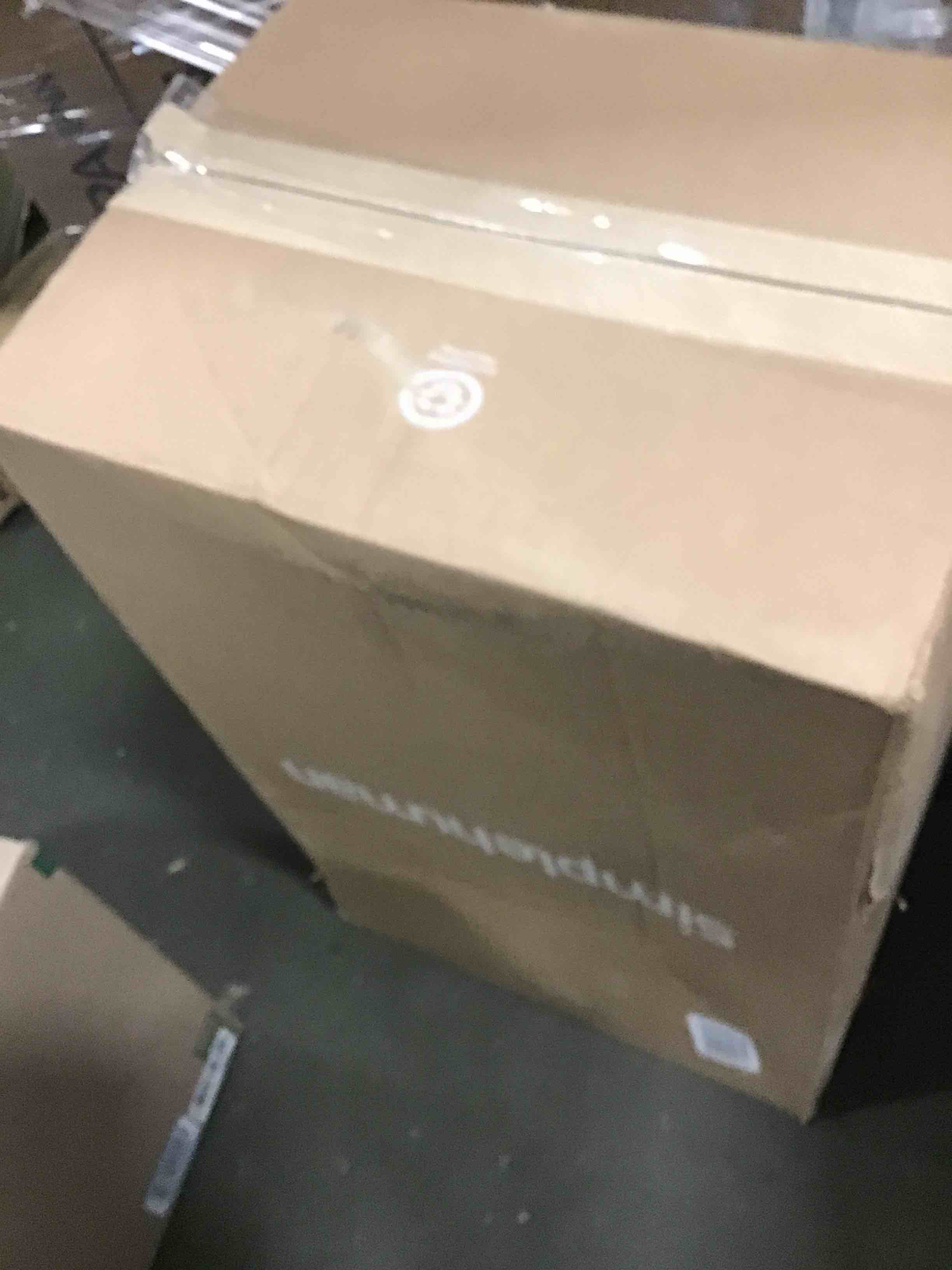 https://s3.amazonaws.com/lotting-images-prod/bidfta/RED5994117_1707739416812.jpeg