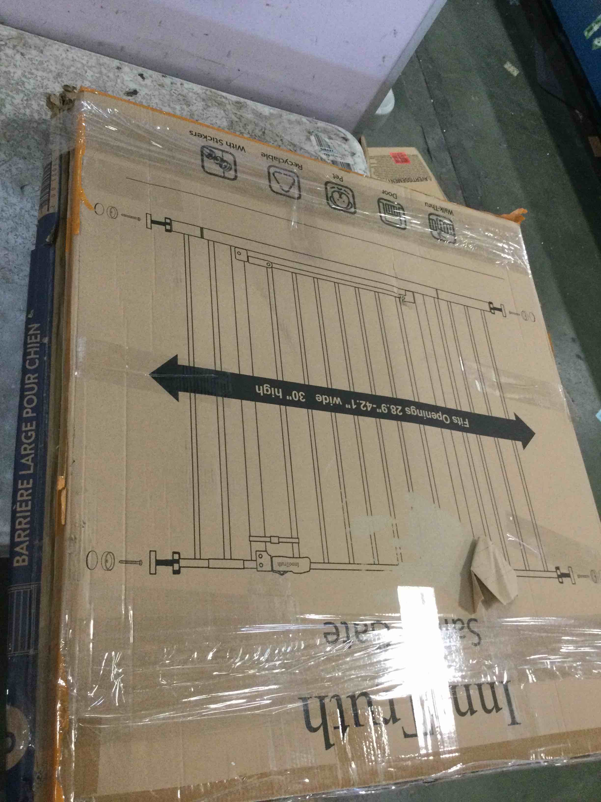 Assorted baby’s gate