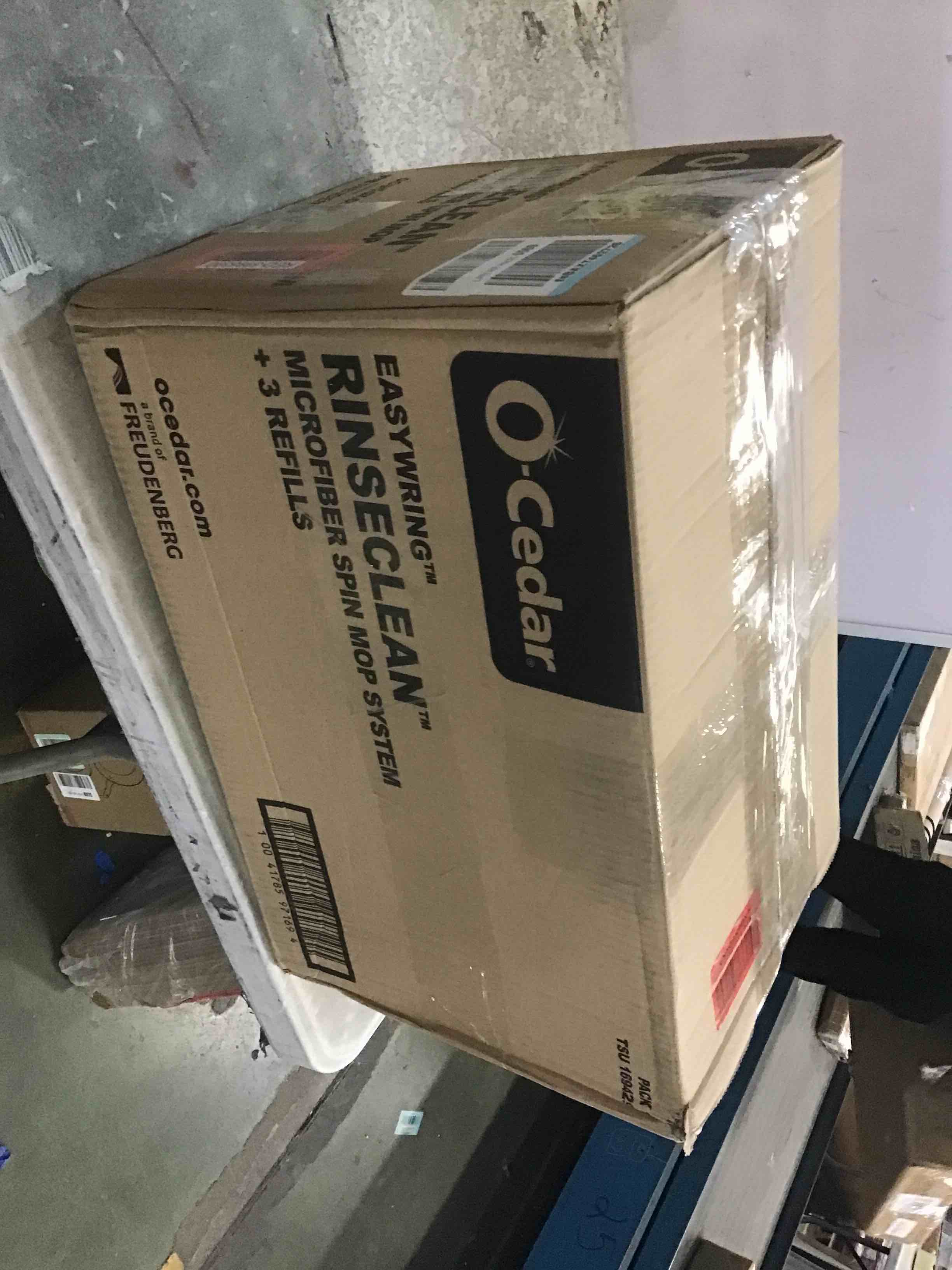https://s3.amazonaws.com/lotting-images-prod/bidfta/RED5995390_1707944107733.jpeg