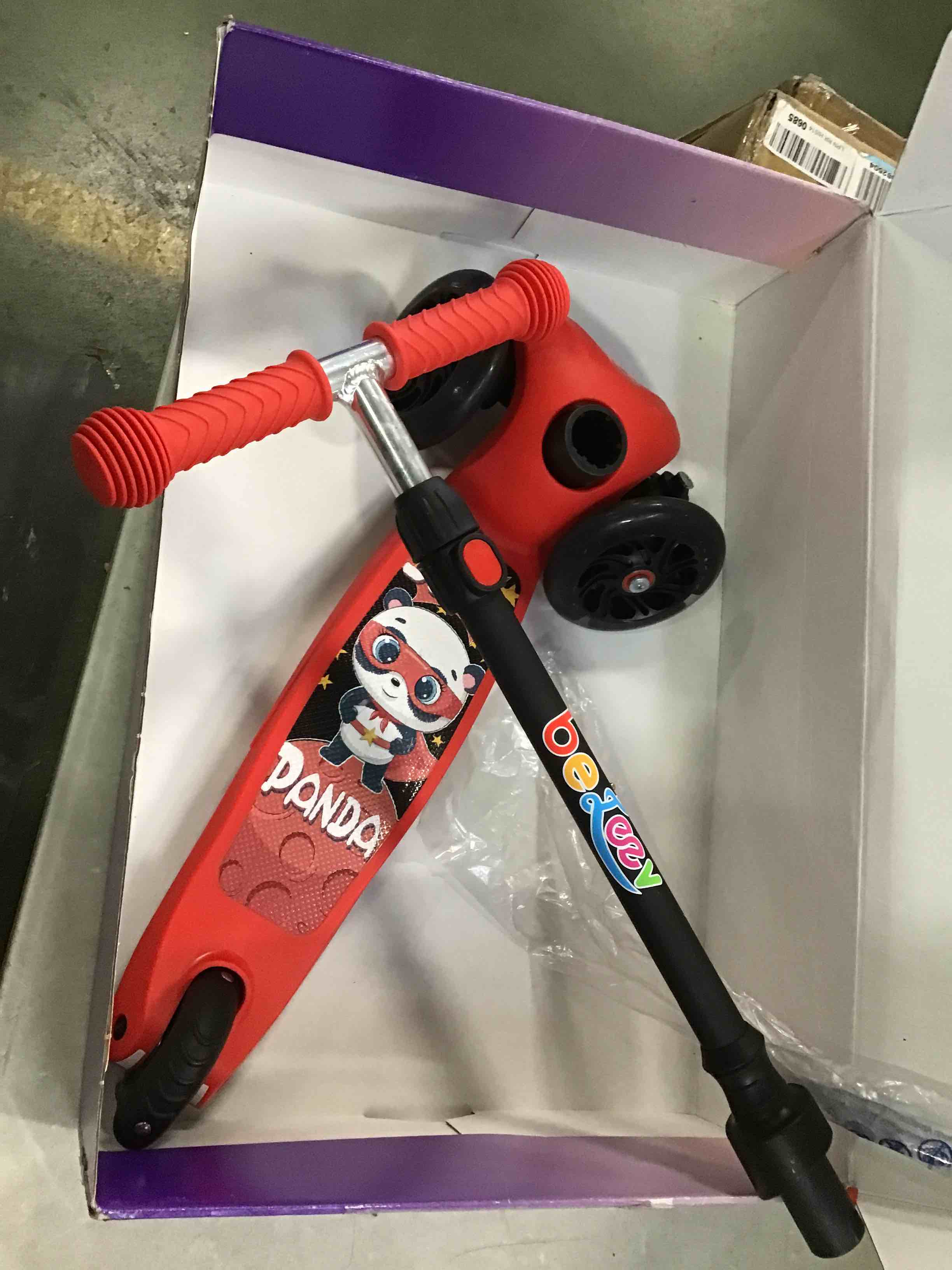 https://s3.amazonaws.com/lotting-images-prod/bidfta/RED5995671_1708186688492.jpeg