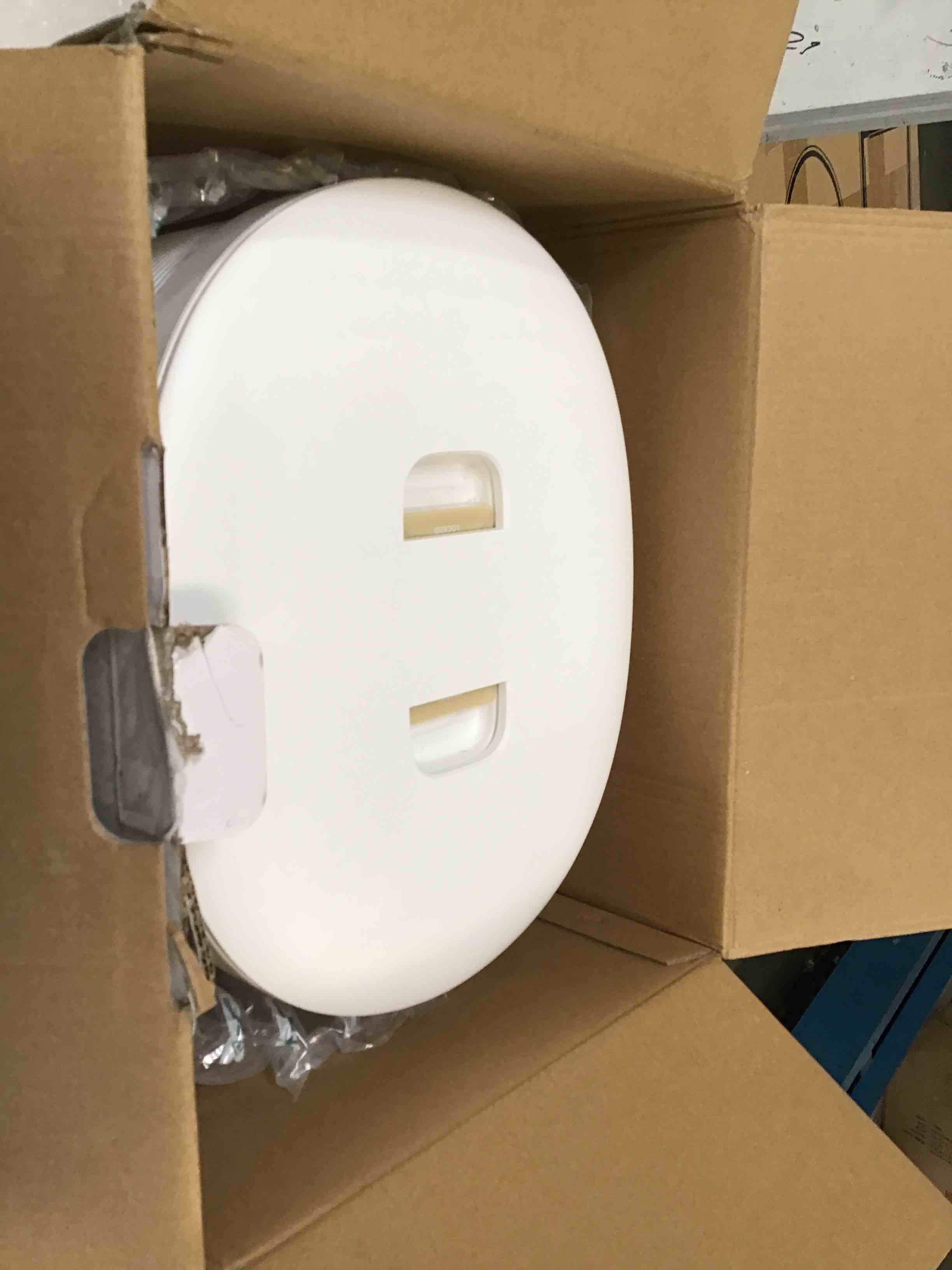 https://s3.amazonaws.com/lotting-images-prod/bidfta/RED5995916_1708358619520.jpeg