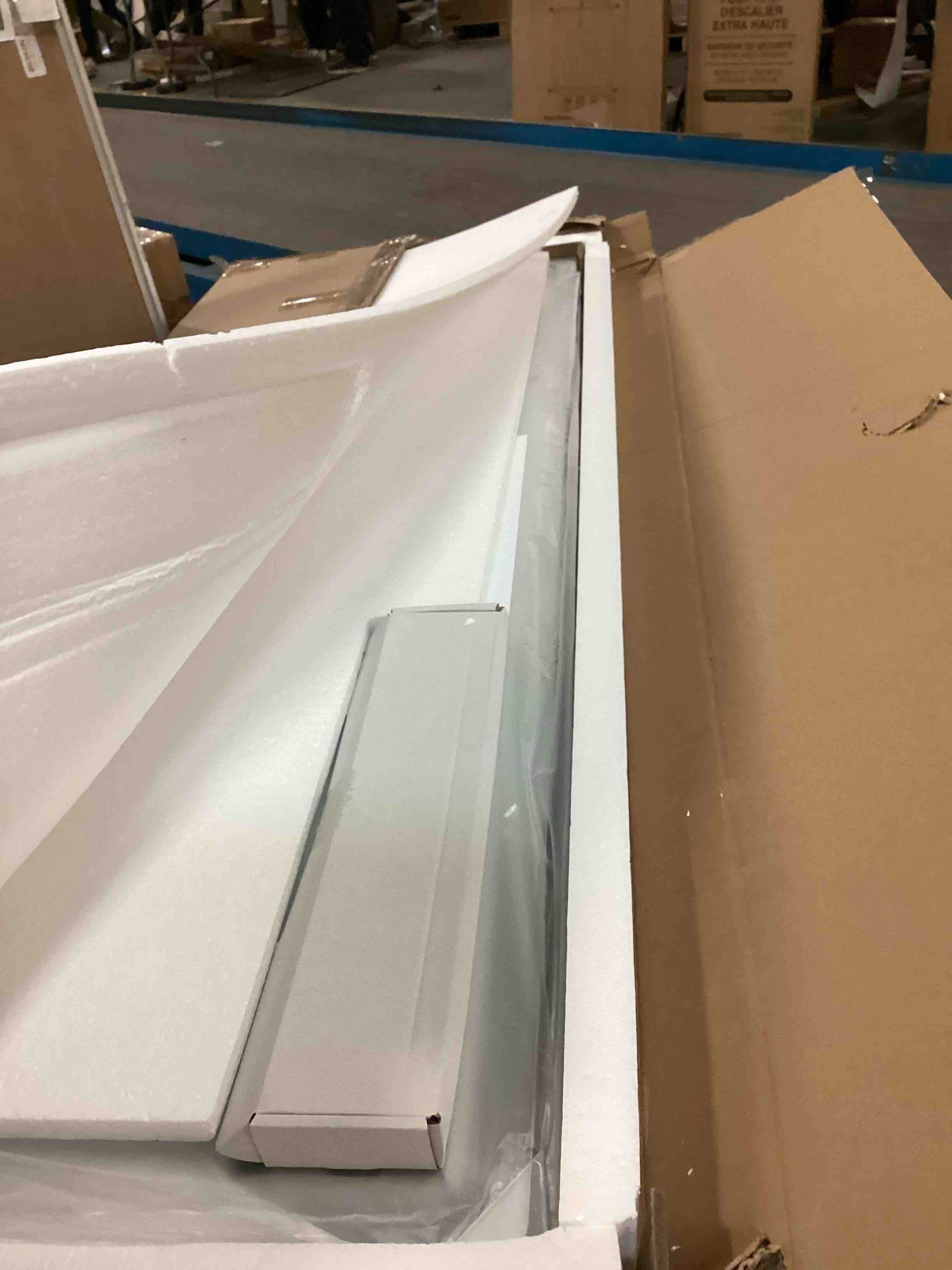 https://s3.amazonaws.com/lotting-images-prod/bidfta/RED5996153_1708180445905.jpeg