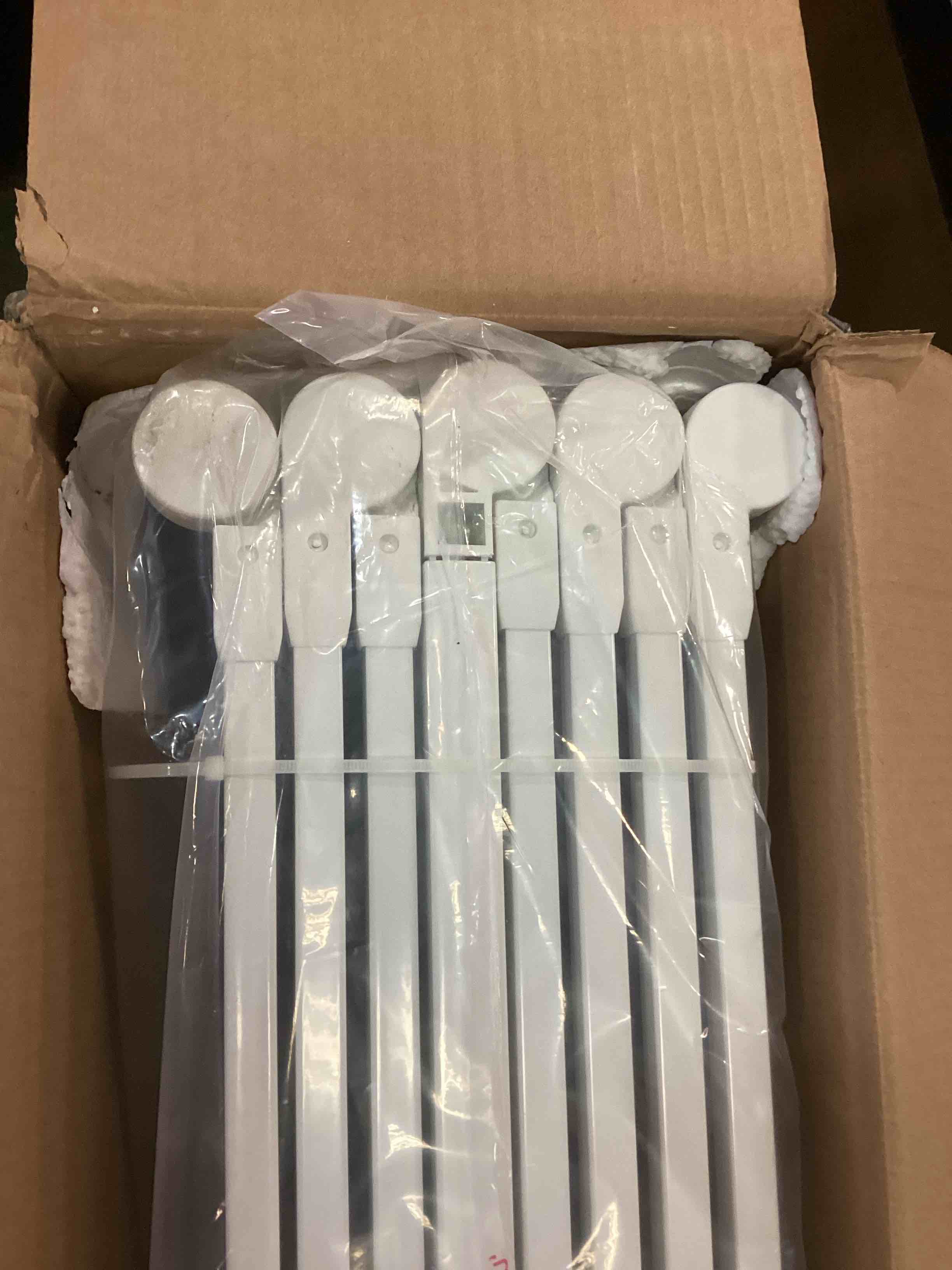 https://s3.amazonaws.com/lotting-images-prod/bidfta/RED5996191_1708188580507.jpeg