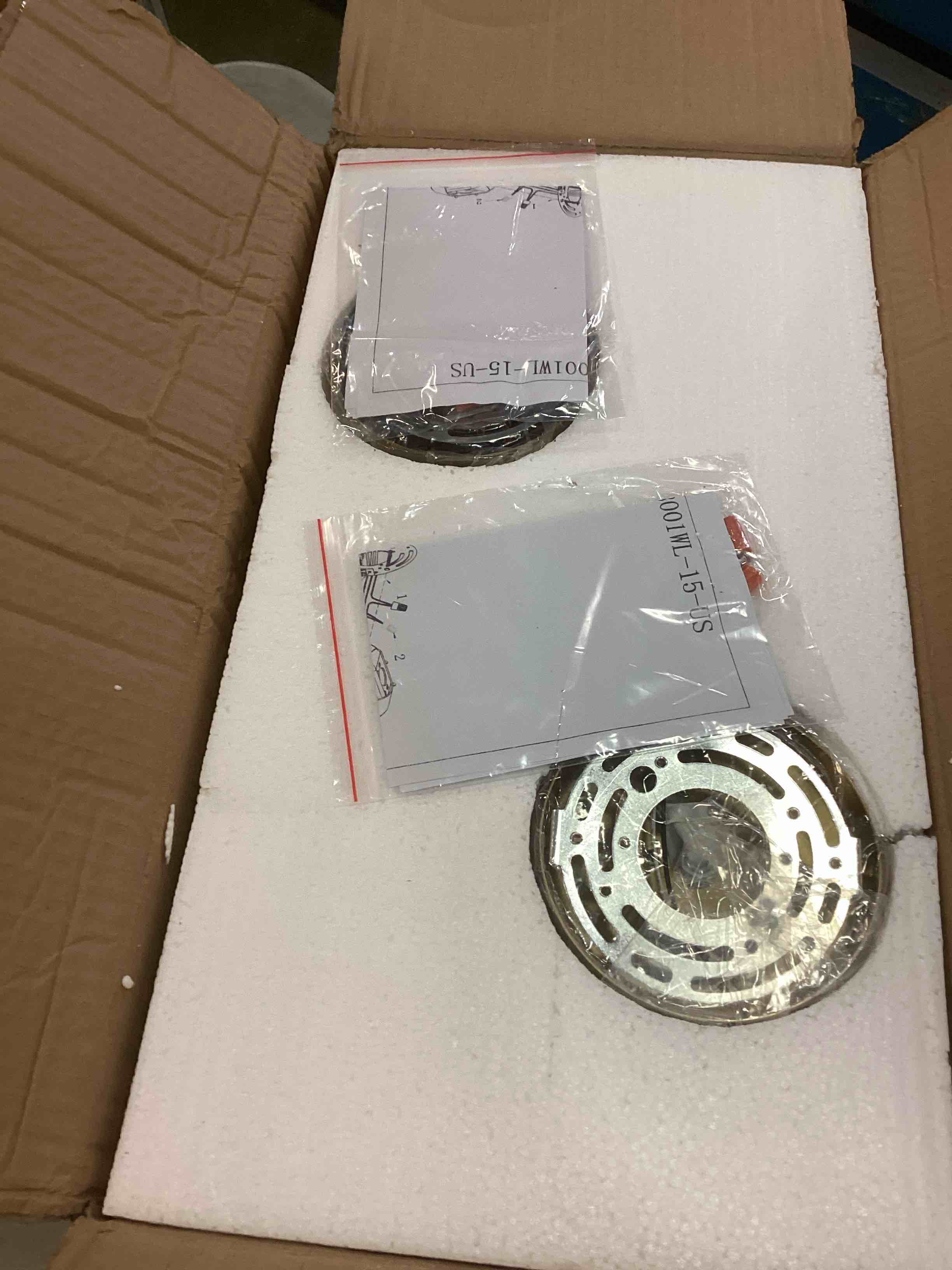 https://s3.amazonaws.com/lotting-images-prod/bidfta/RED5996228_1708197968004.jpeg