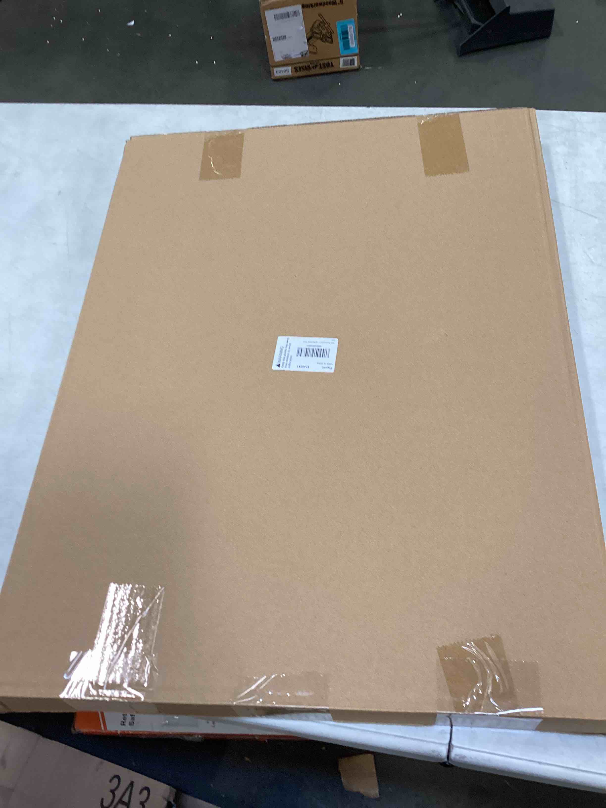 https://s3.amazonaws.com/lotting-images-prod/bidfta/RED5996455_1708789189193.jpeg