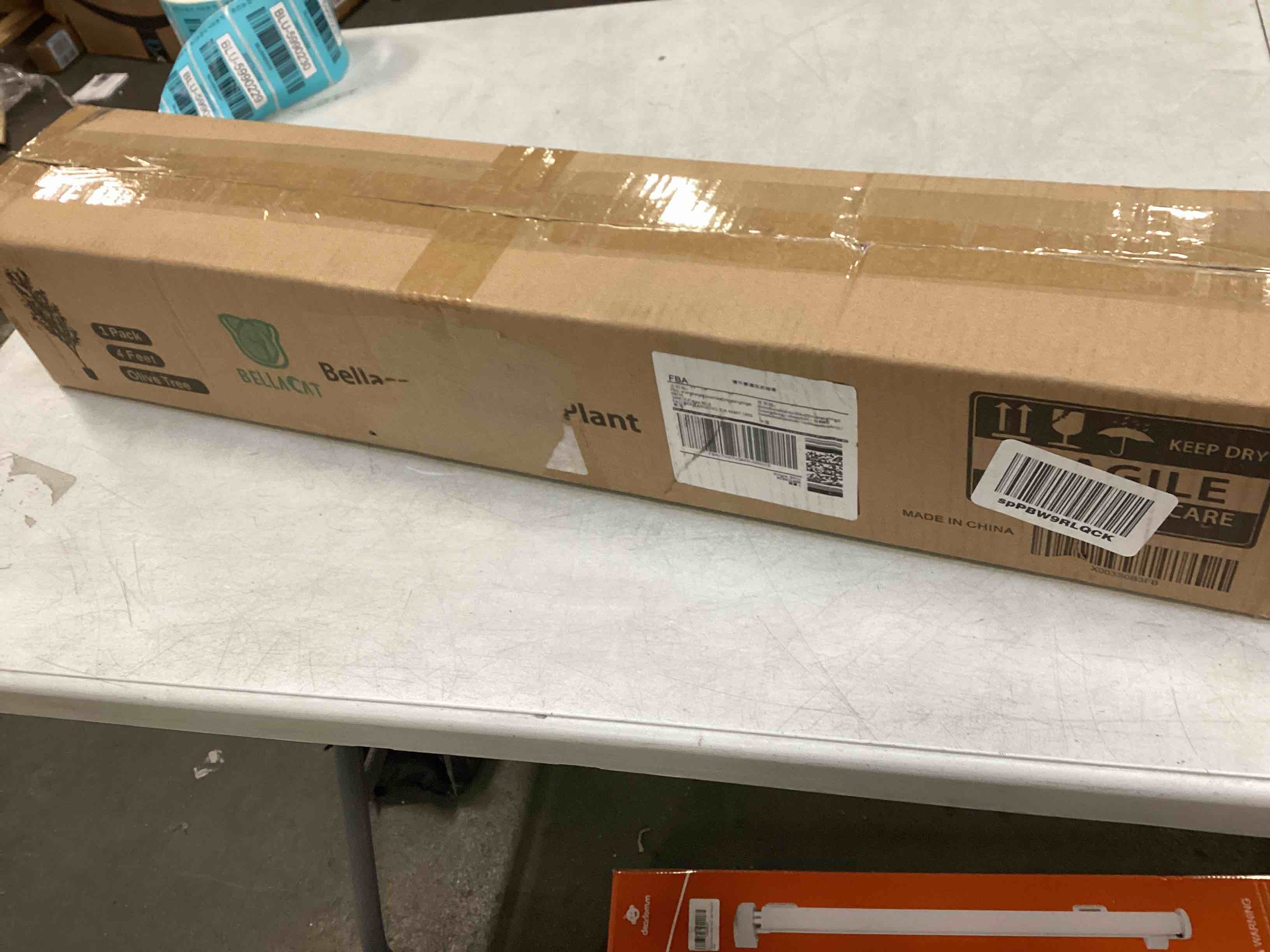 https://s3.amazonaws.com/lotting-images-prod/bidfta/RED5996472_1708791494294.jpeg