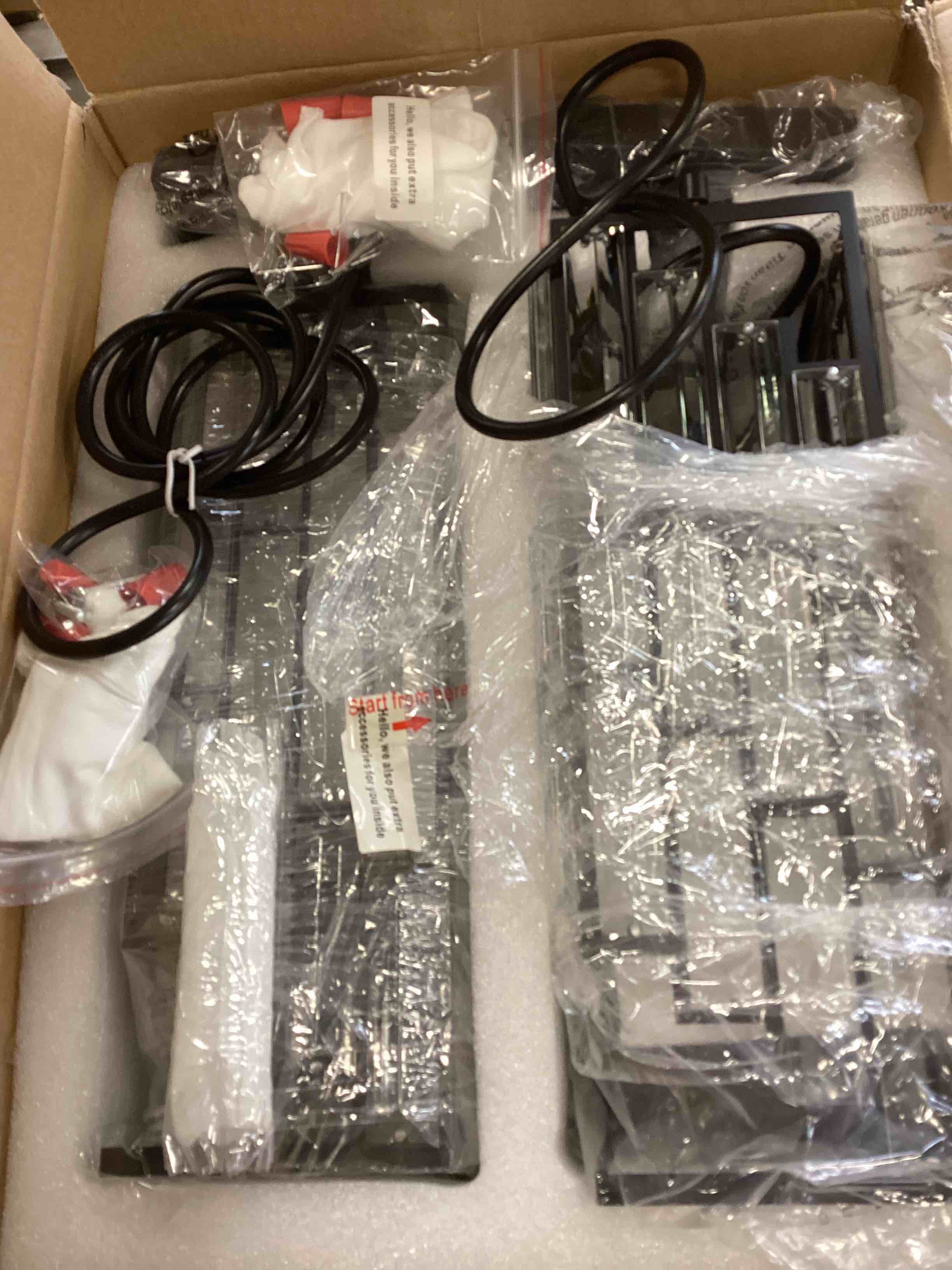 https://s3.amazonaws.com/lotting-images-prod/bidfta/RED5998002_1708105826611.jpeg