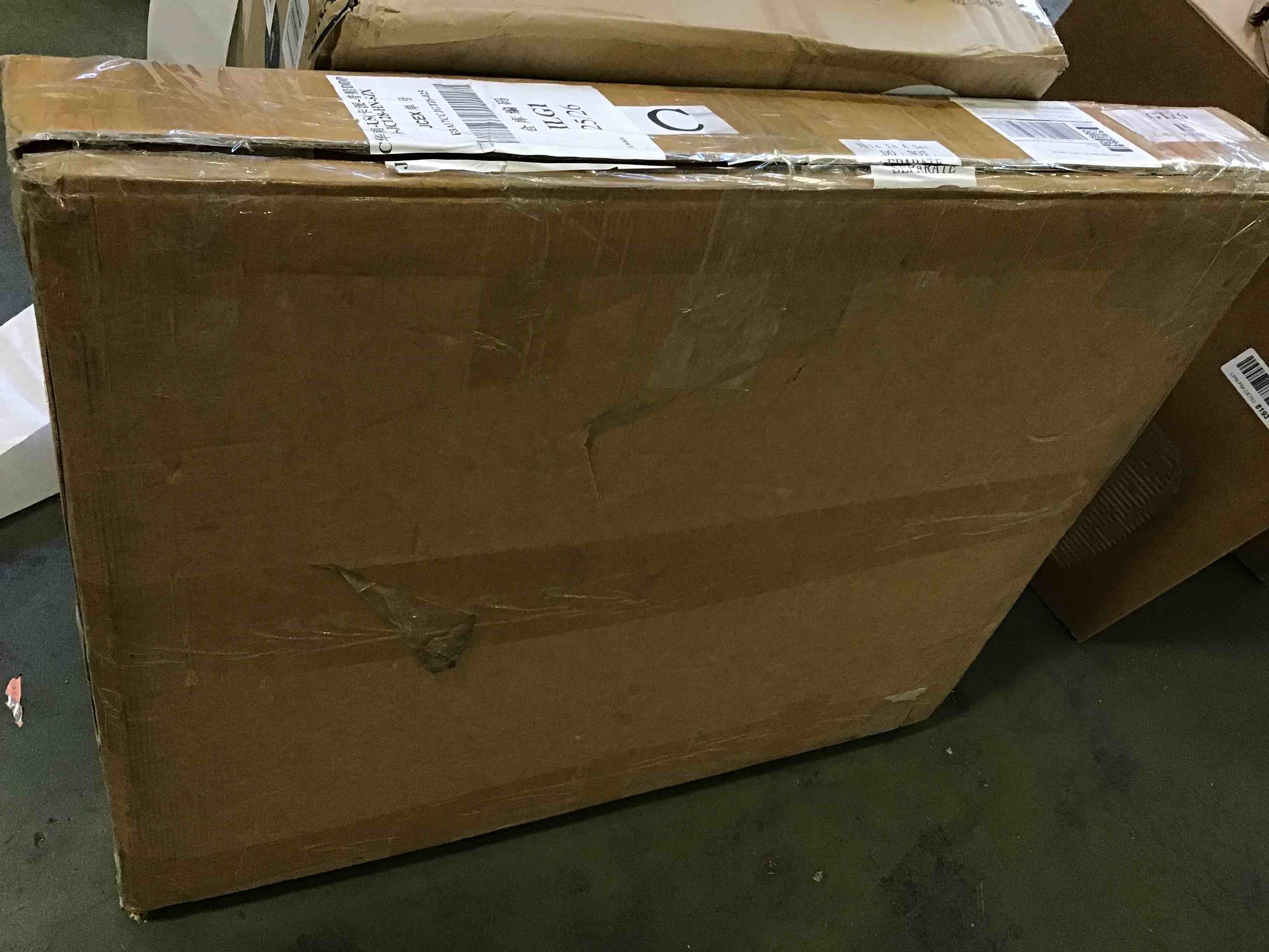 https://s3.amazonaws.com/lotting-images-prod/bidfta/RED5998505_1708364385997.jpeg