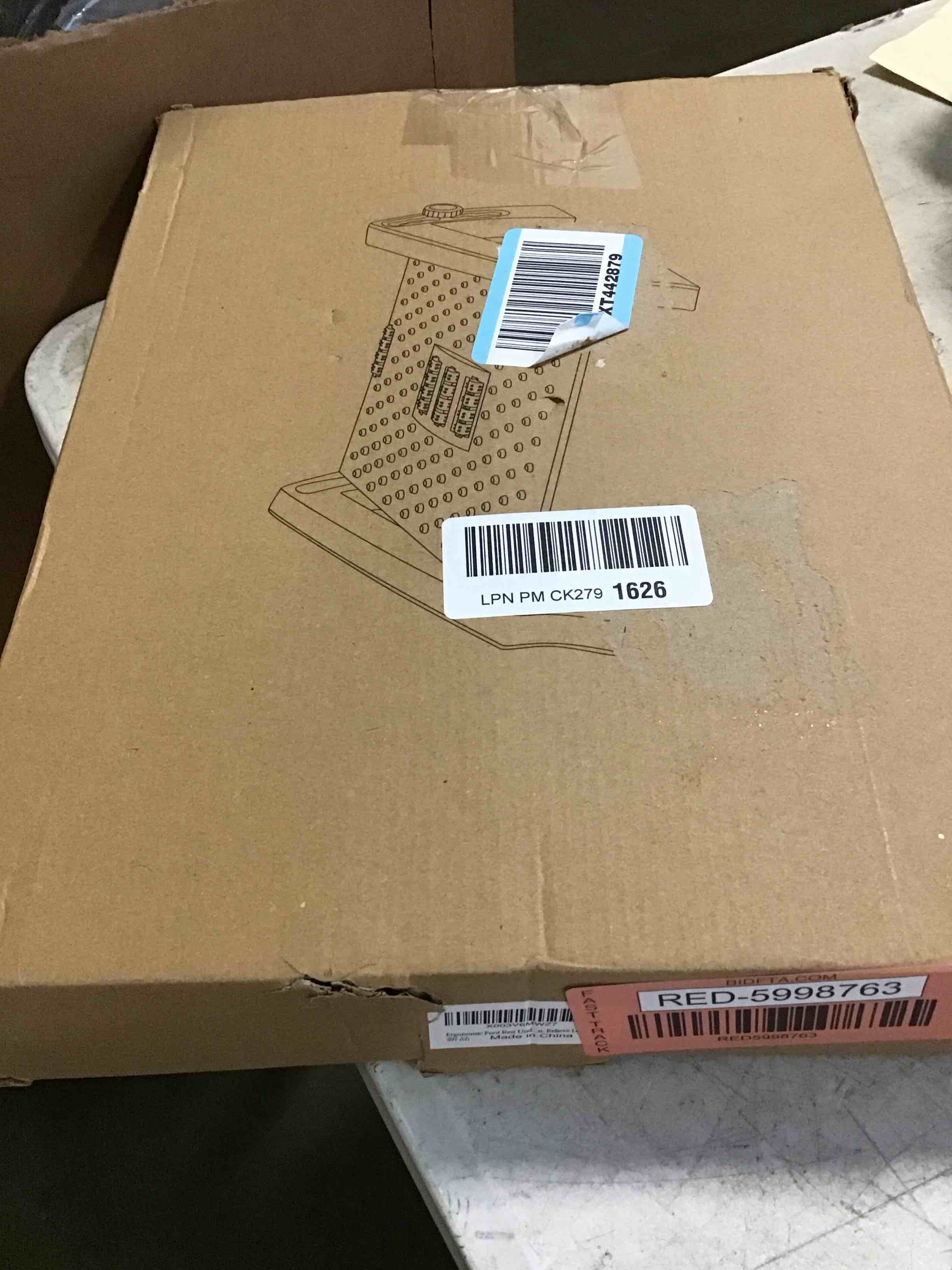 https://s3.amazonaws.com/lotting-images-prod/bidfta/RED5998763_1708519496002.jpeg