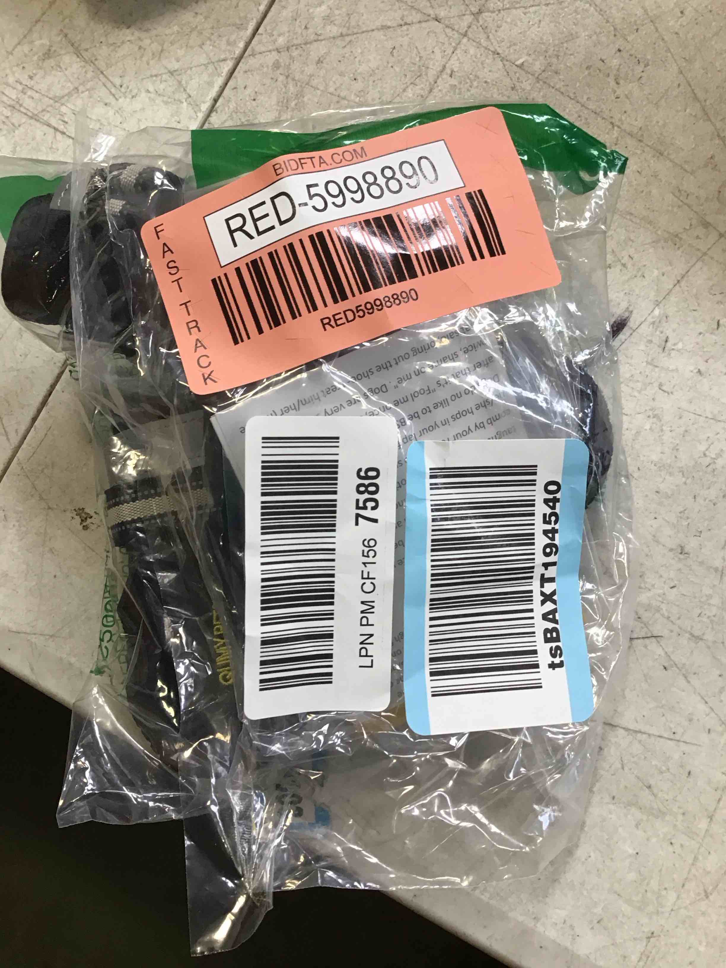 https://s3.amazonaws.com/lotting-images-prod/bidfta/RED5998890_1708541165172.jpeg