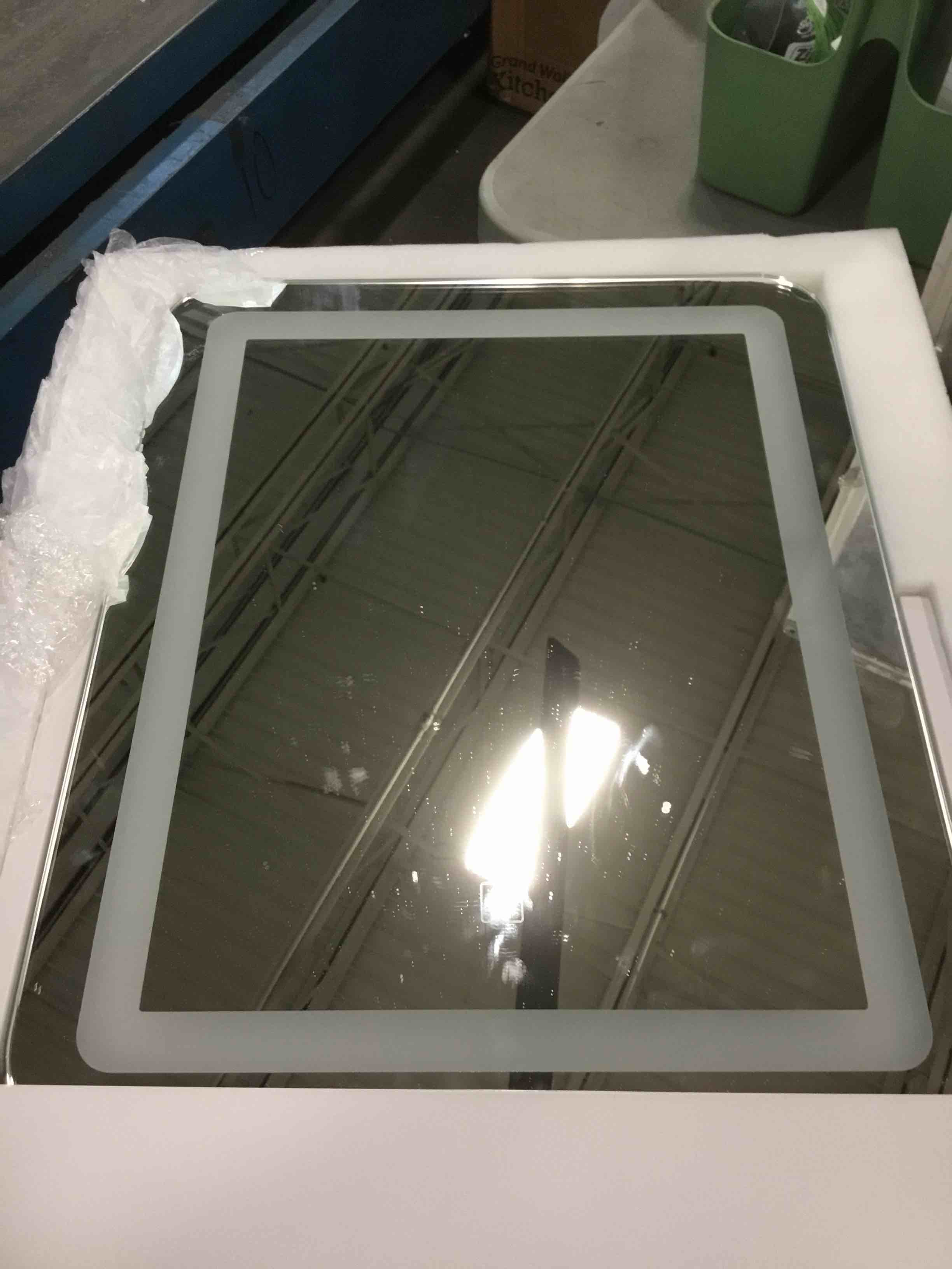 https://s3.amazonaws.com/lotting-images-prod/bidfta/RED5999314_1708181809328.jpeg