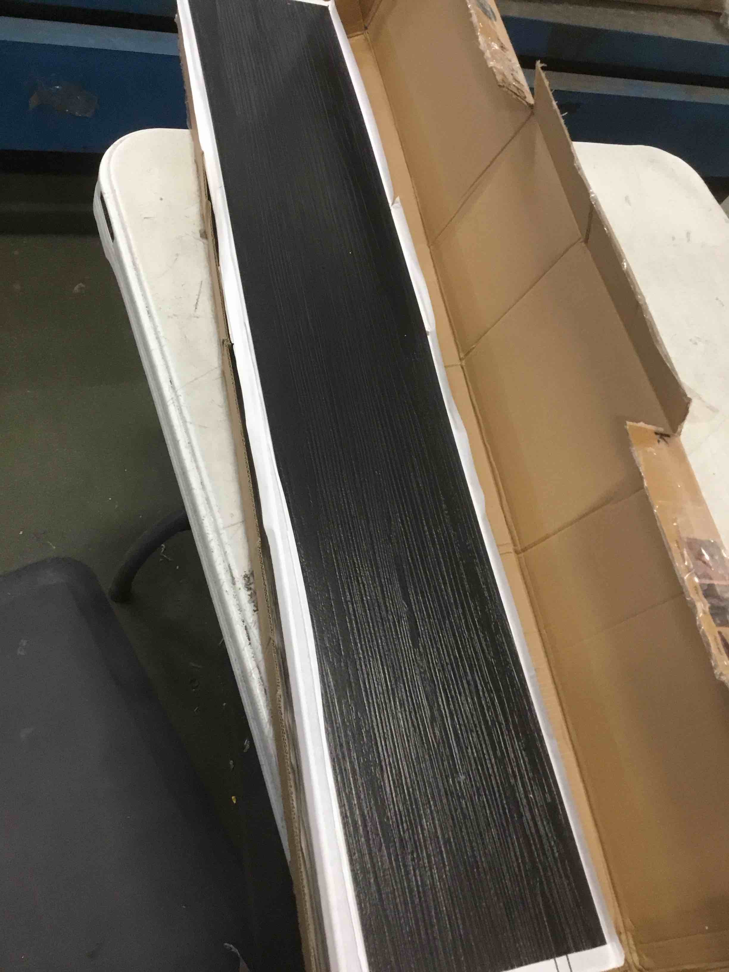 https://s3.amazonaws.com/lotting-images-prod/bidfta/RED5999972_1708541095521.jpeg