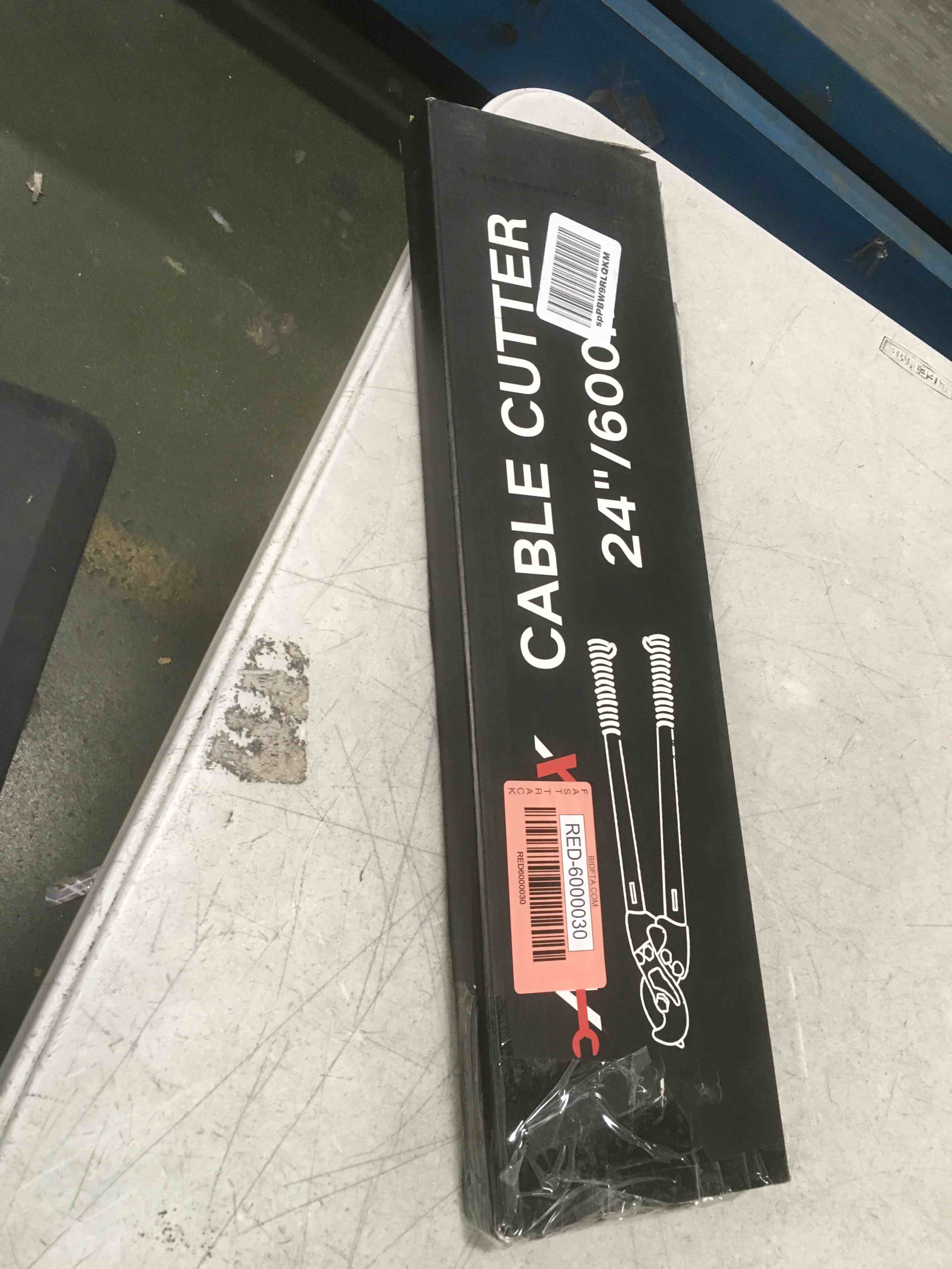 https://s3.amazonaws.com/lotting-images-prod/bidfta/RED6000030_1708604966683.jpeg