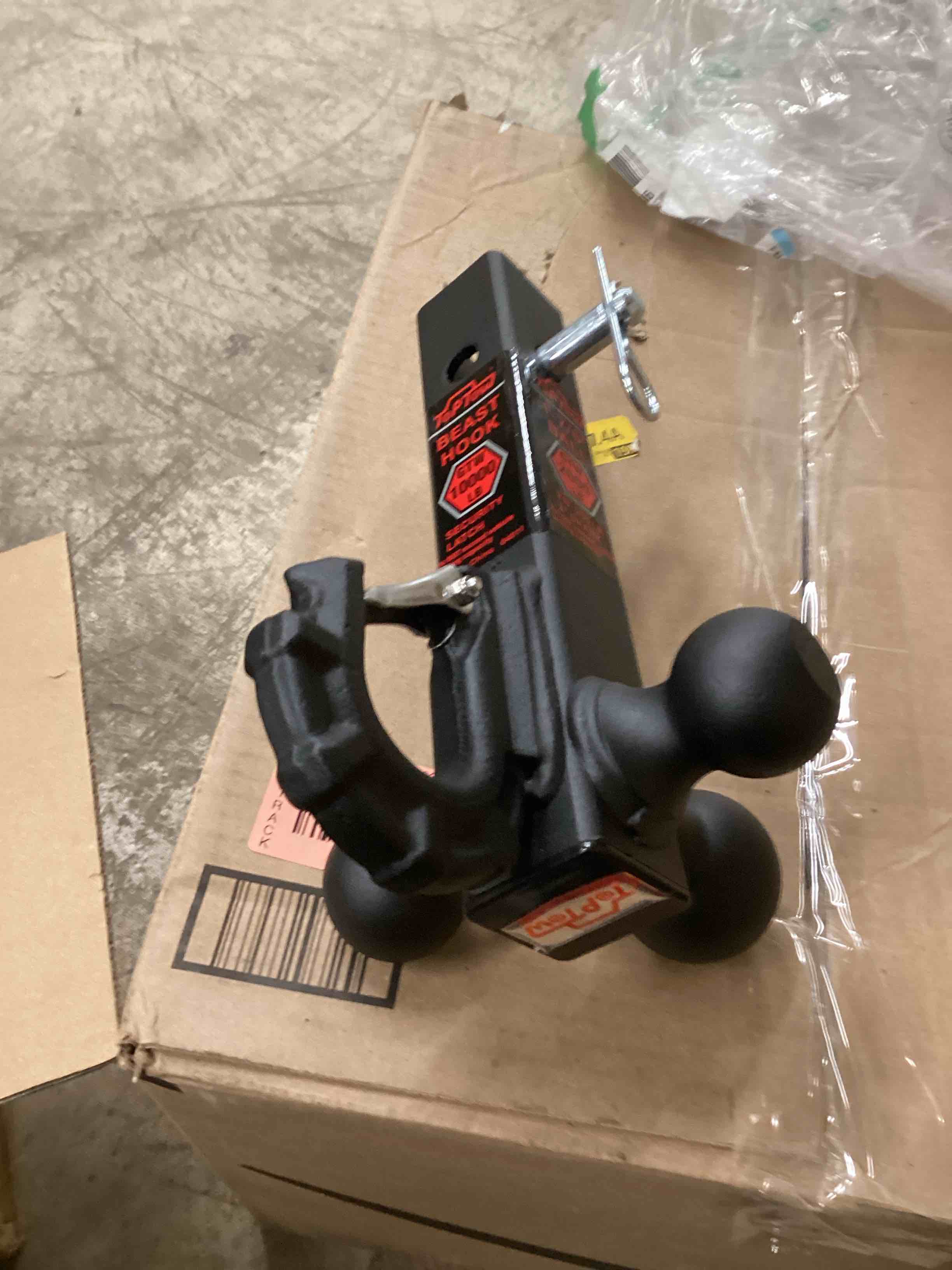 https://s3.amazonaws.com/lotting-images-prod/bidfta/RED6000624_1709225864313.jpeg