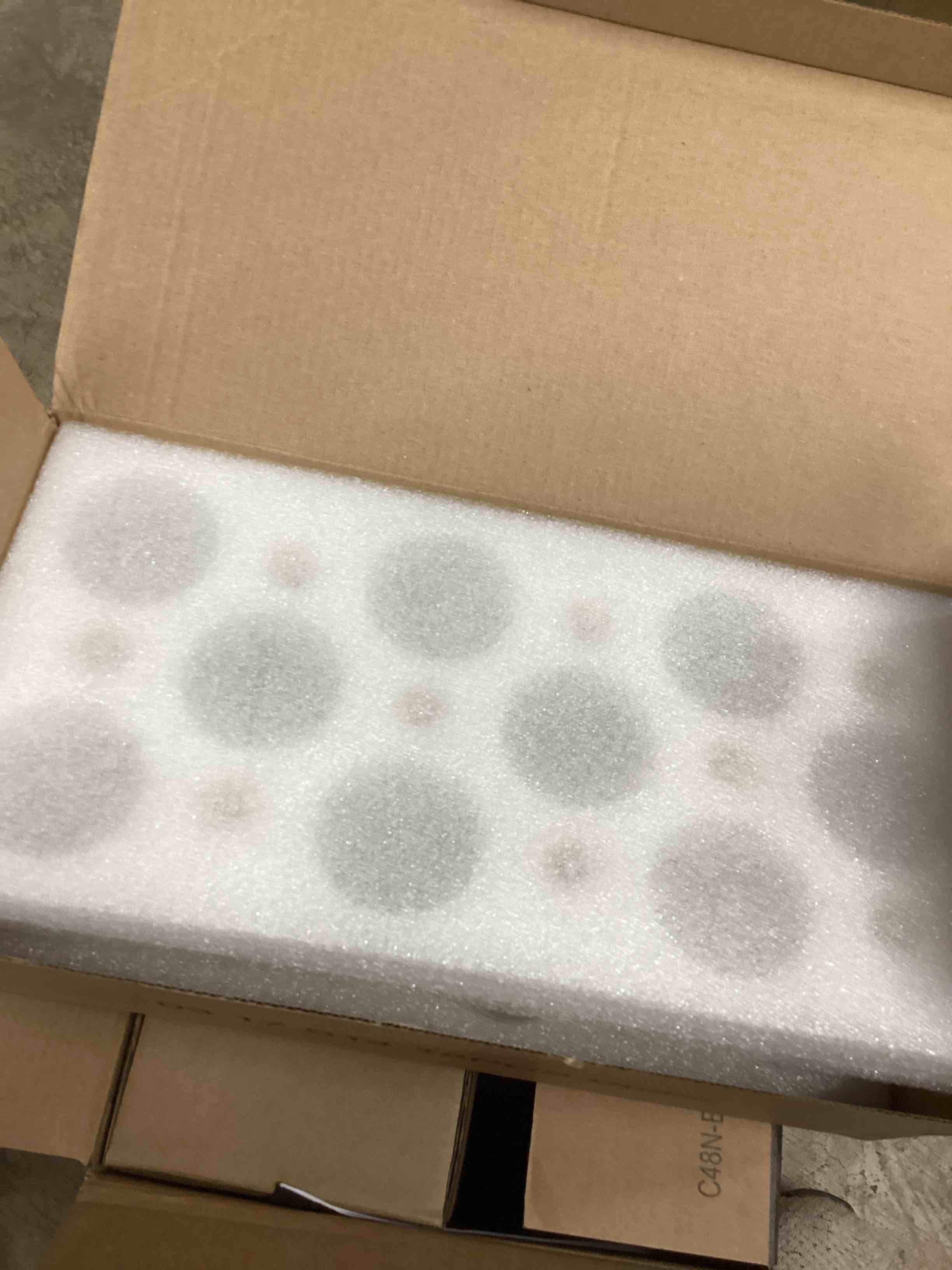 https://s3.amazonaws.com/lotting-images-prod/bidfta/RED6000637_1709237153681.jpeg