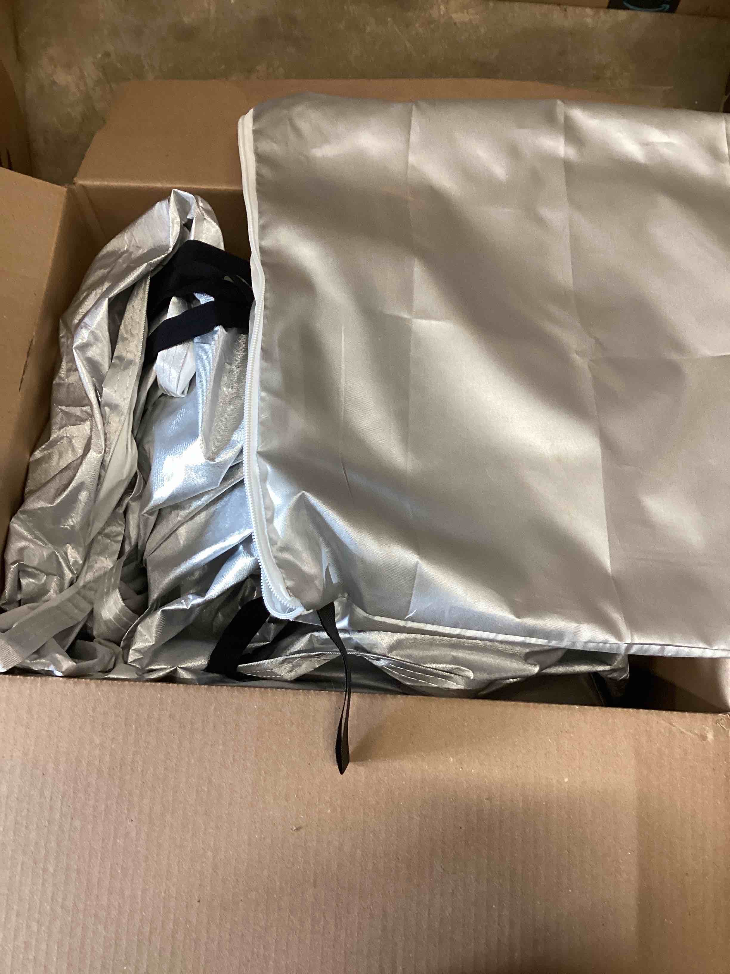 https://s3.amazonaws.com/lotting-images-prod/bidfta/RED6000767_1709654687460.jpeg