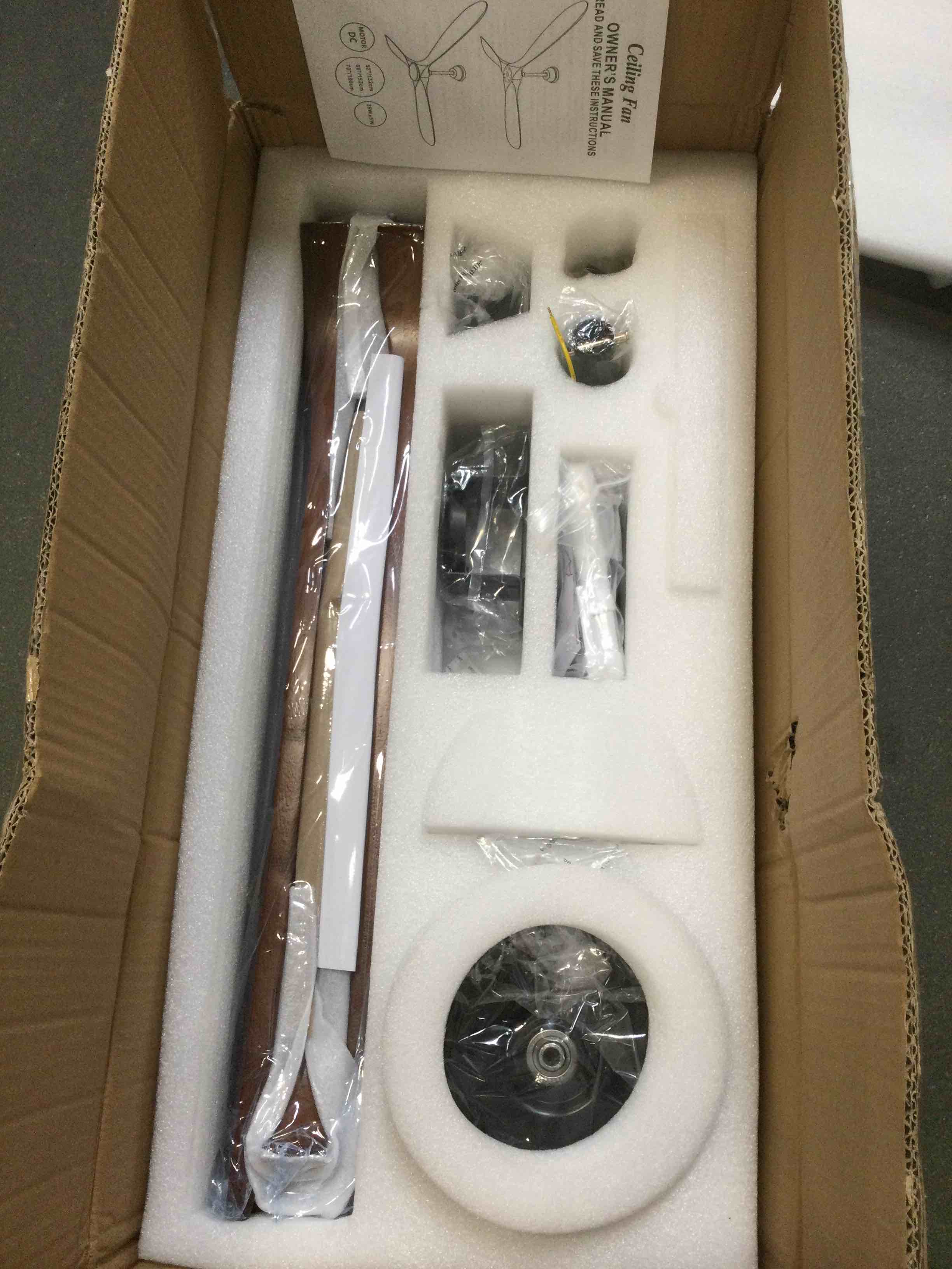 https://s3.amazonaws.com/lotting-images-prod/bidfta/RED6002047_1708195579374.jpeg