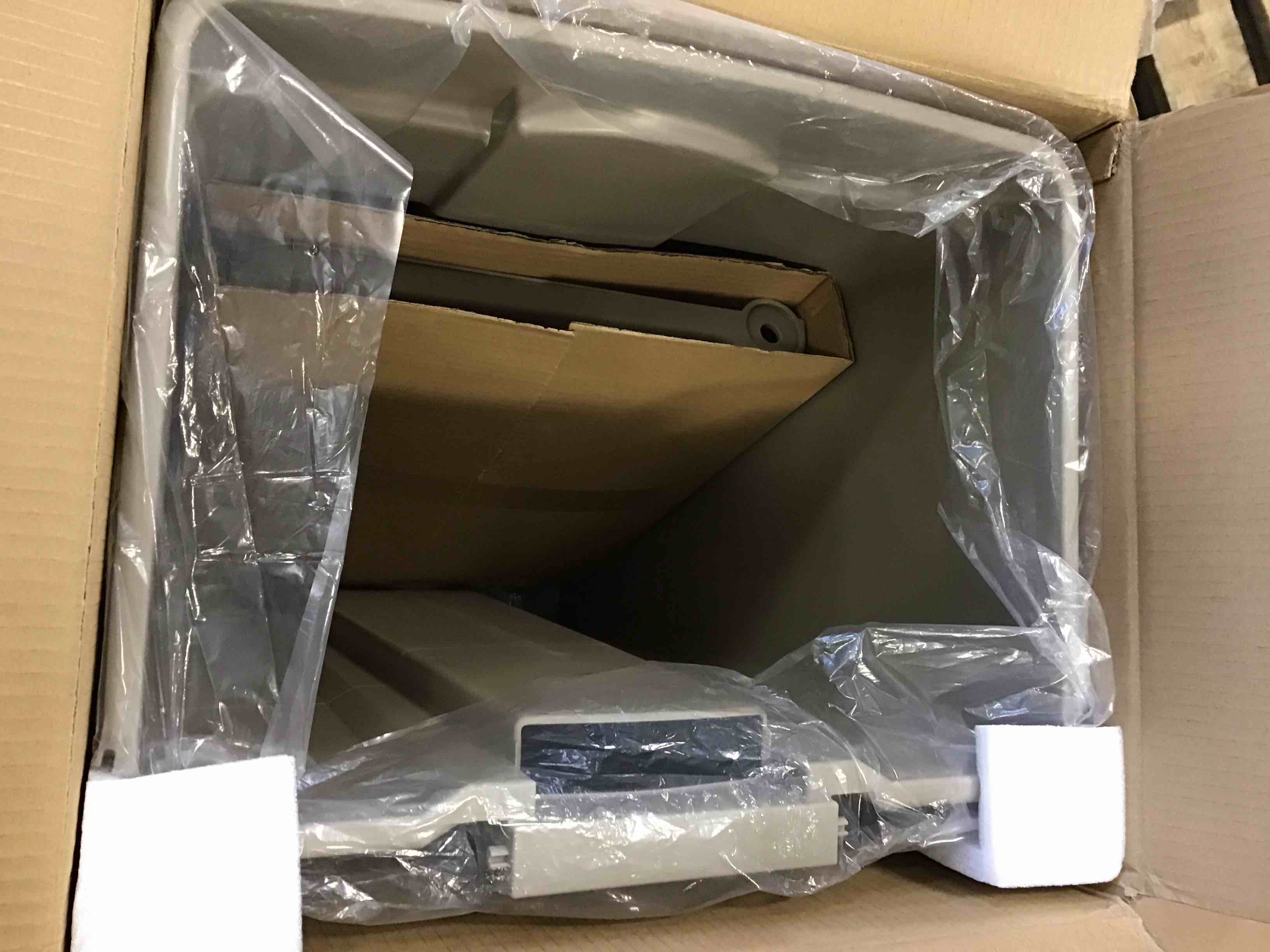 https://s3.amazonaws.com/lotting-images-prod/bidfta/RED6002281_1708437616631.jpeg