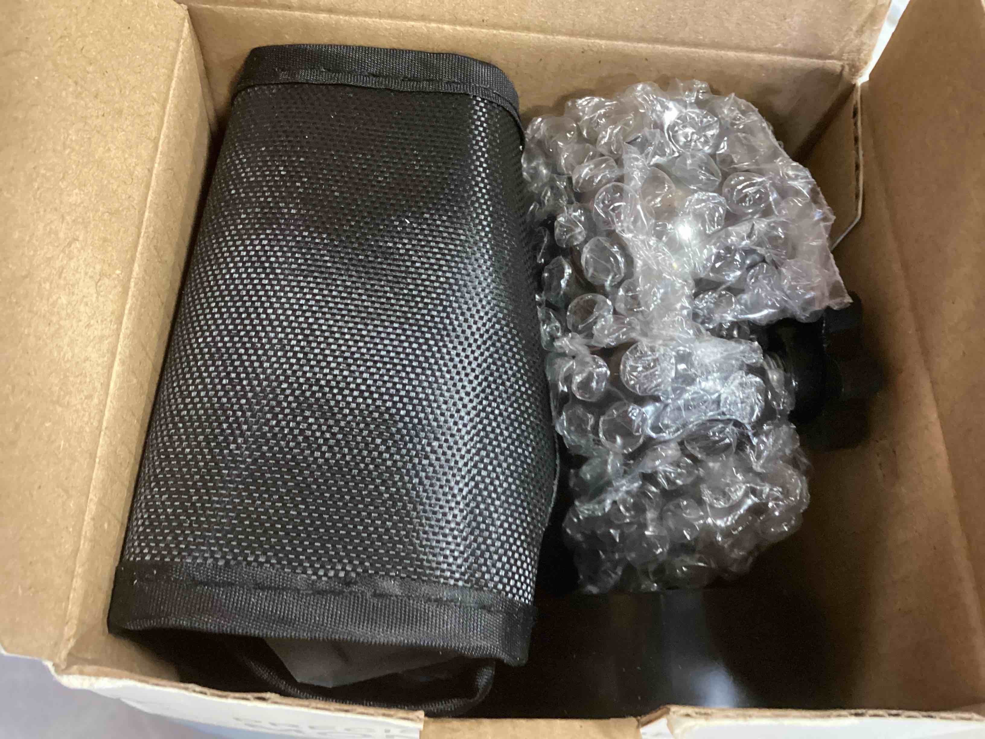 https://s3.amazonaws.com/lotting-images-prod/bidfta/RED6002505_1708538696704.jpeg