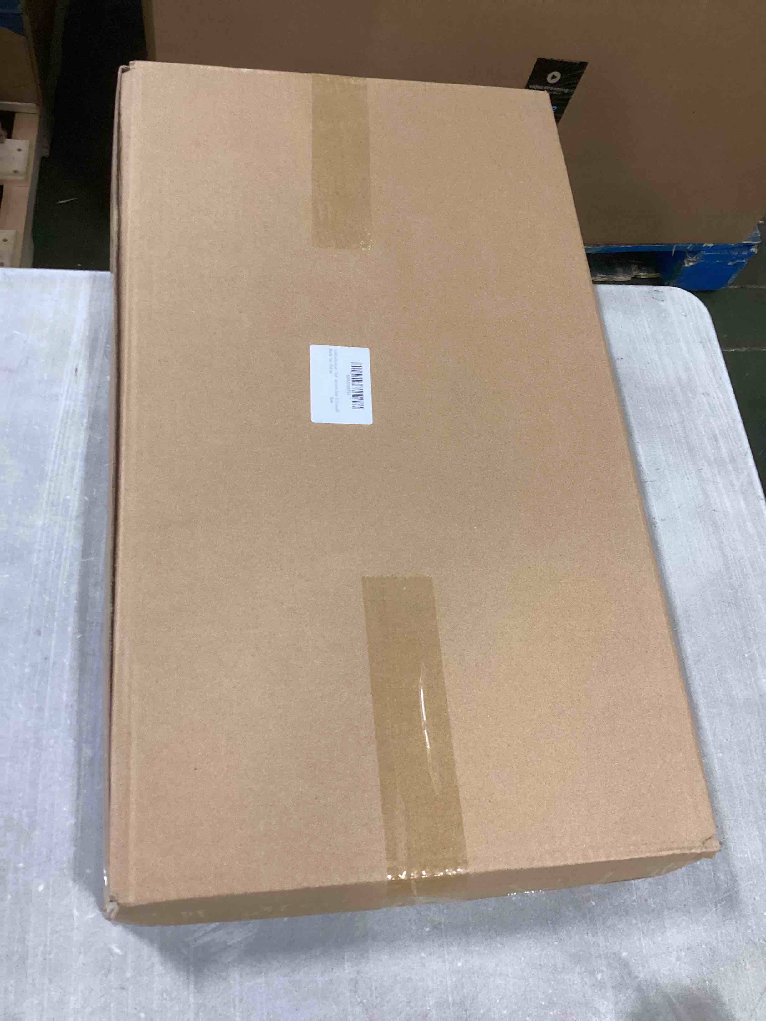 https://s3.amazonaws.com/lotting-images-prod/bidfta/RED6002701_1708623383718.jpeg