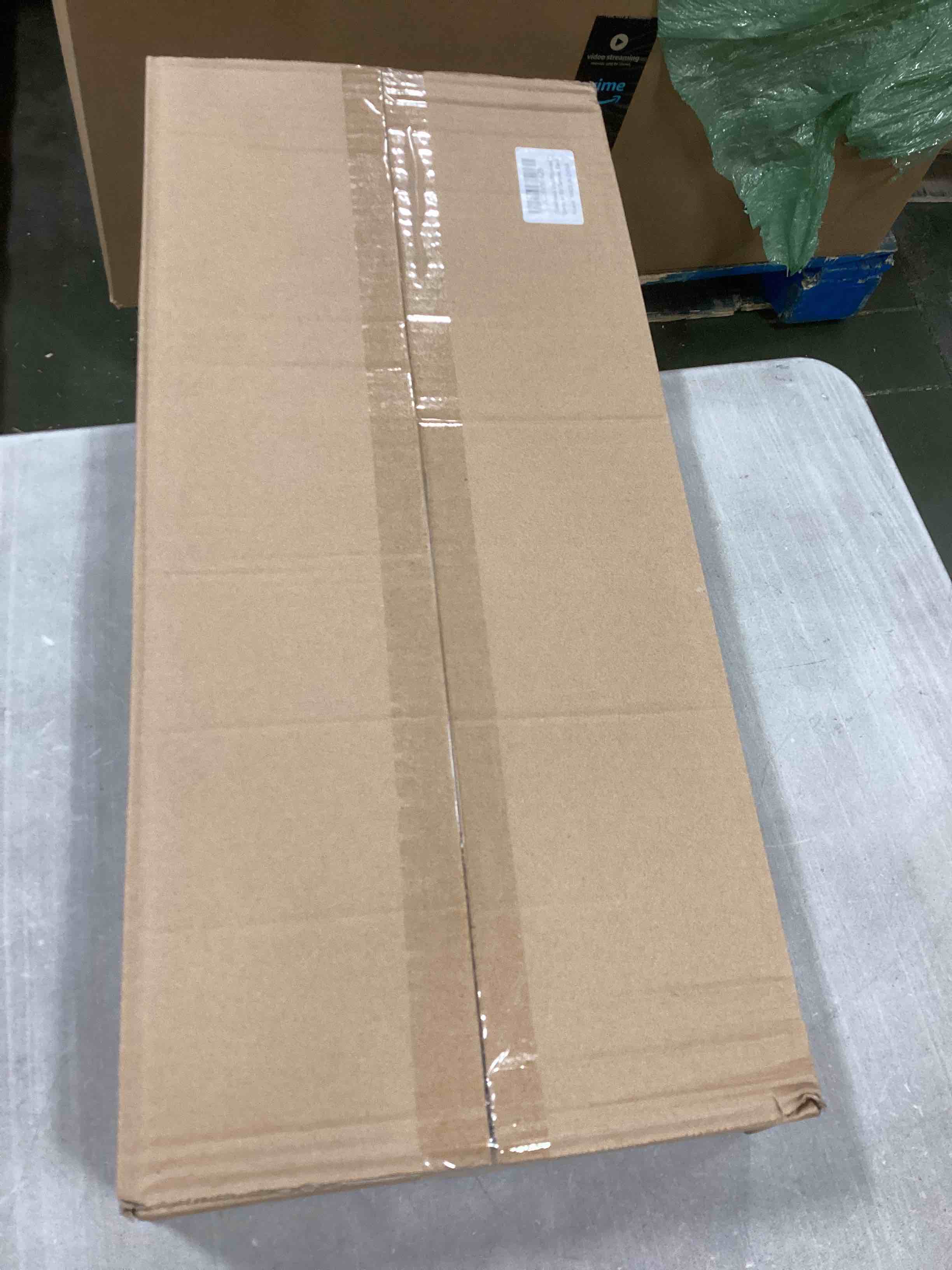 https://s3.amazonaws.com/lotting-images-prod/bidfta/RED6002722_1708625951744.jpeg