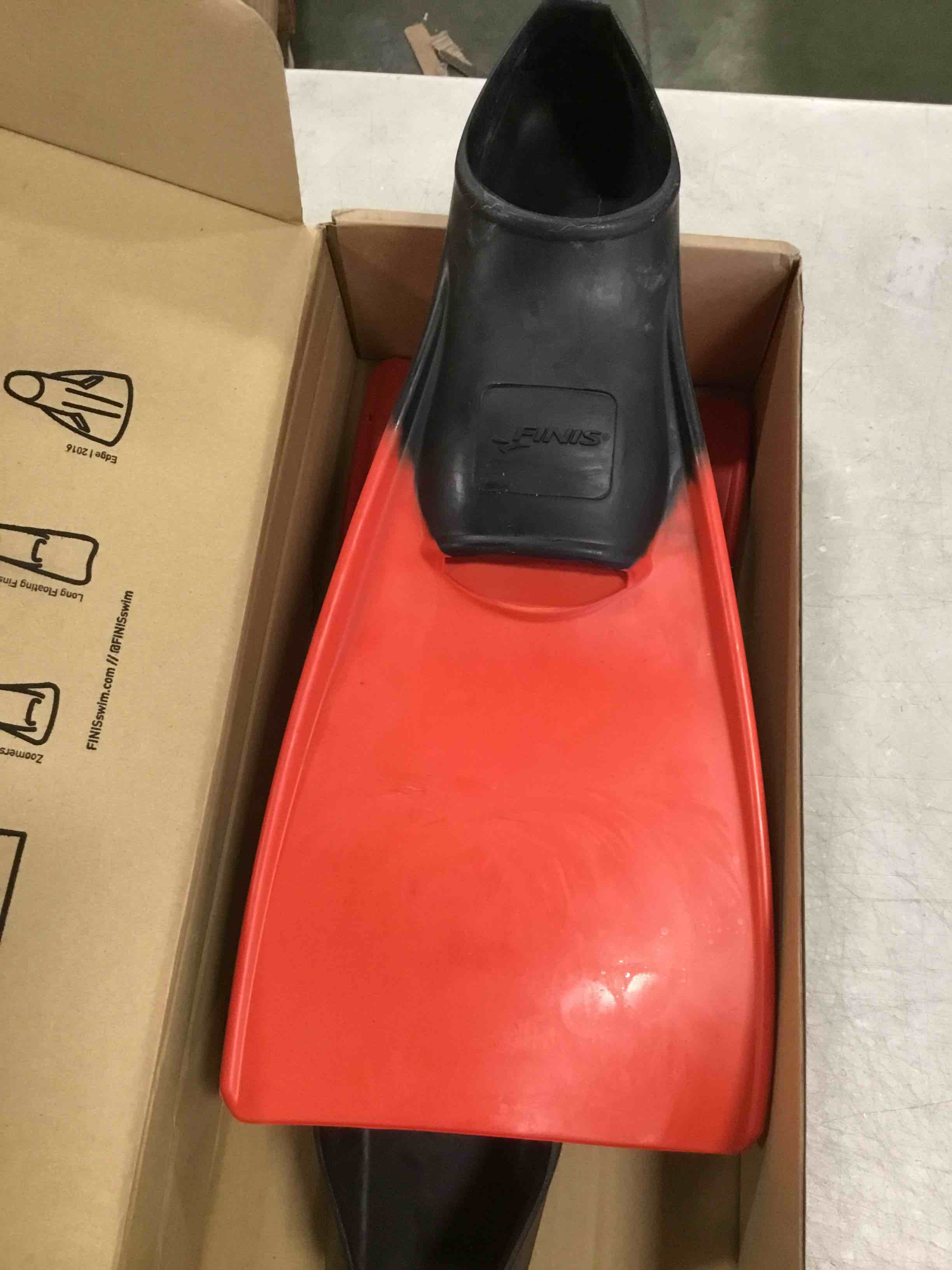 https://s3.amazonaws.com/lotting-images-prod/bidfta/RED6004532_1709325414102.jpeg