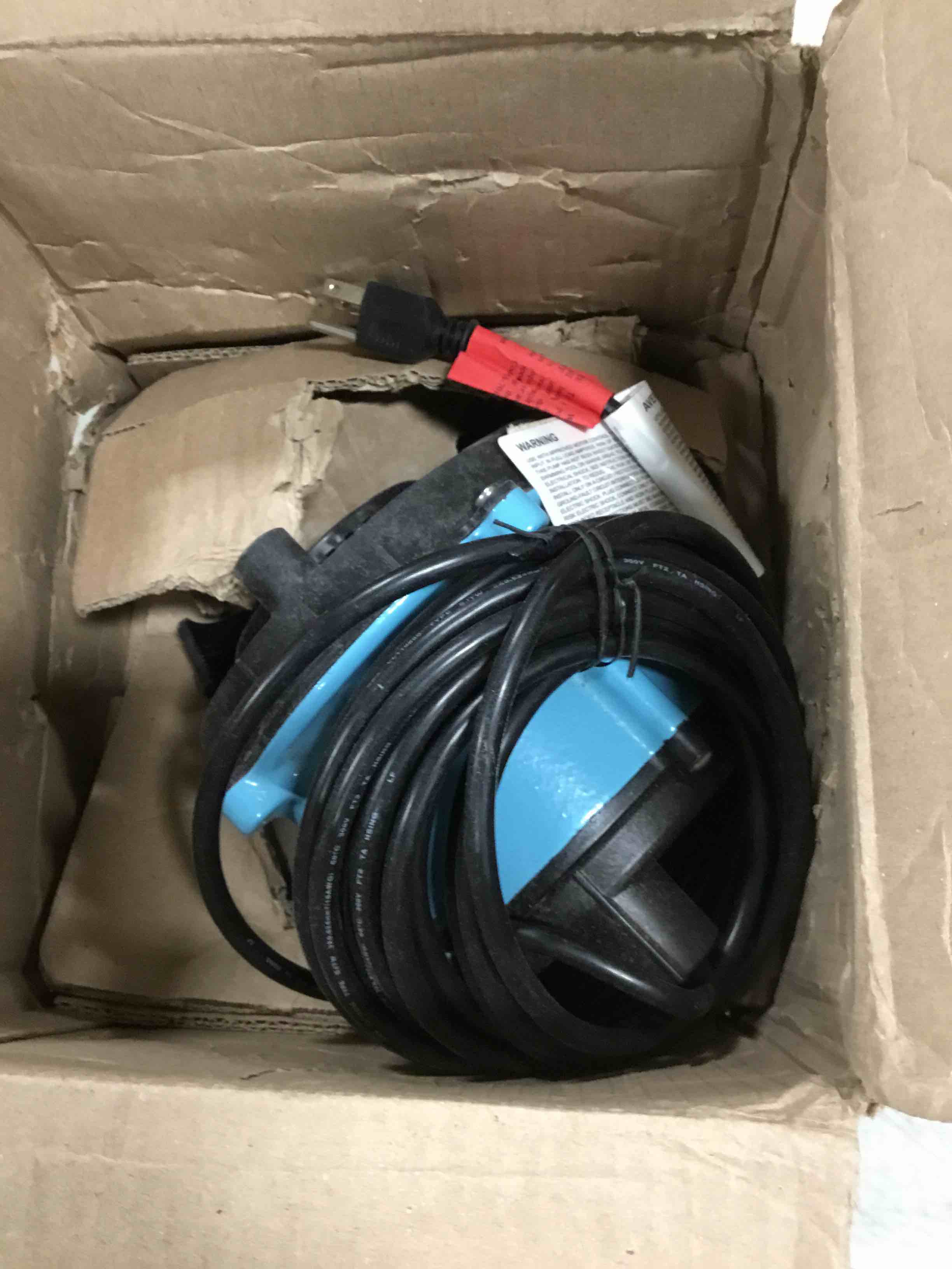https://s3.amazonaws.com/lotting-images-prod/bidfta/RED6004554_1709382105346.jpeg