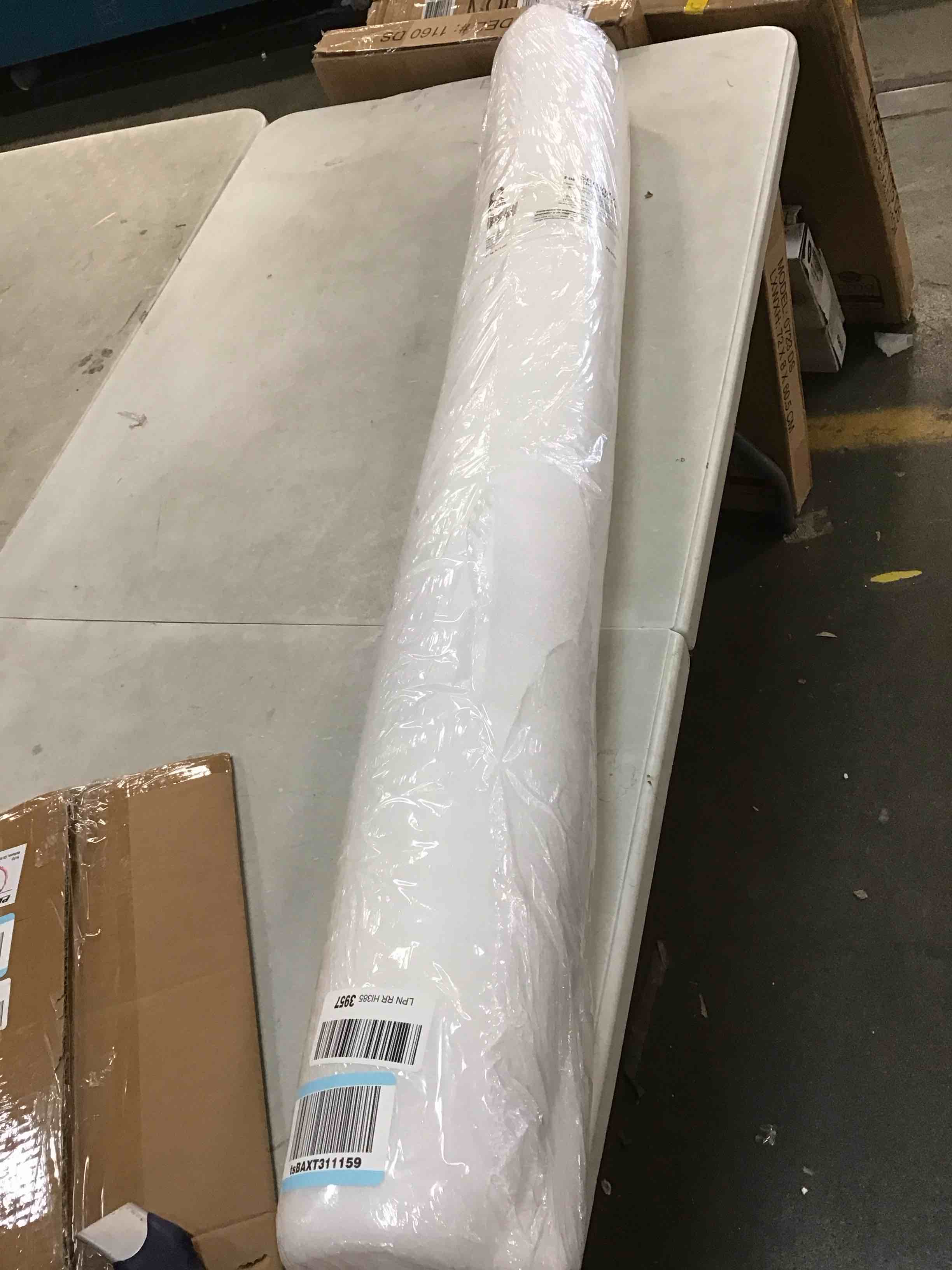 https://s3.amazonaws.com/lotting-images-prod/bidfta/RED6005002_1707840544278.jpeg
