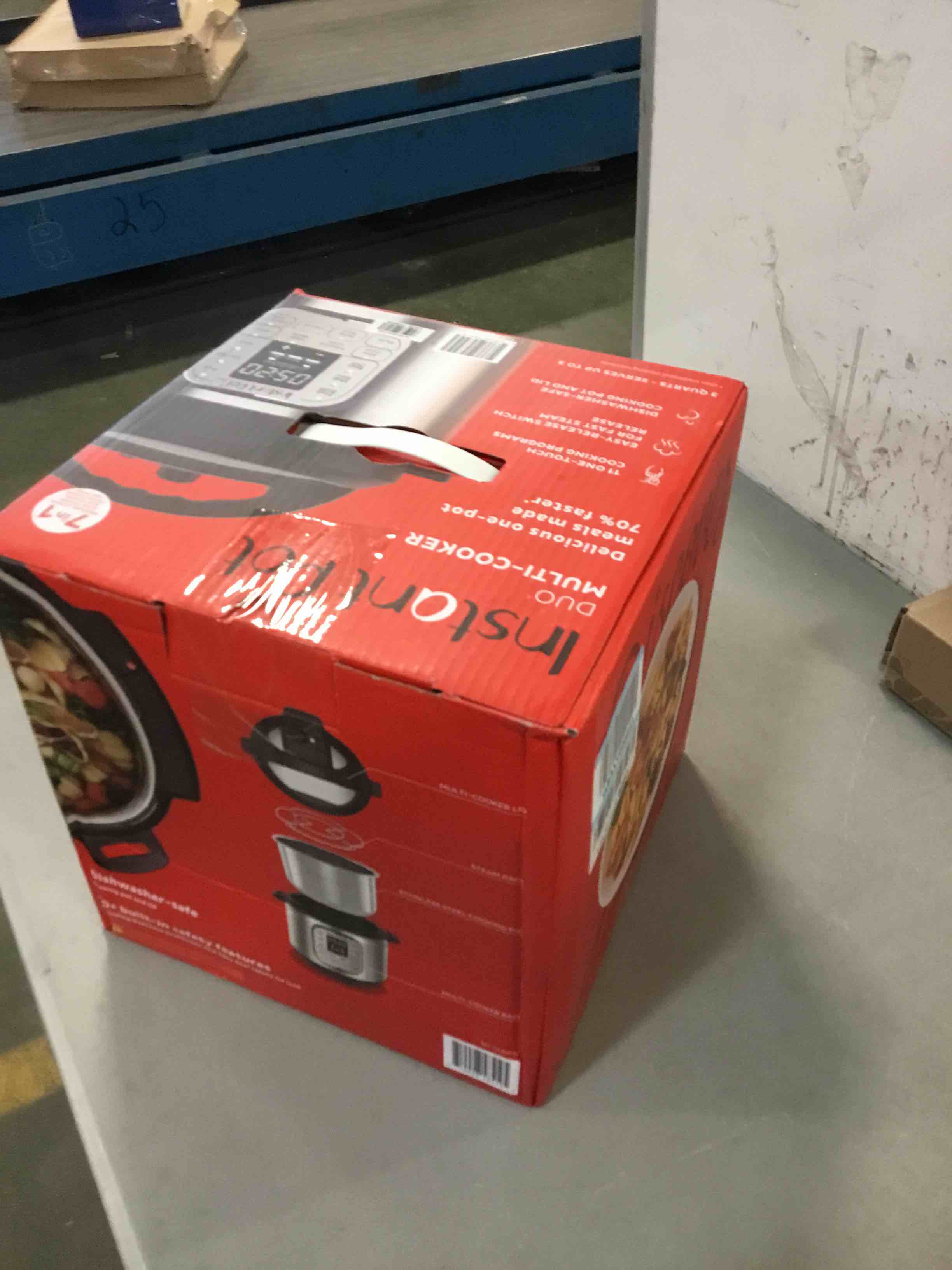 https://s3.amazonaws.com/lotting-images-prod/bidfta/RED6005125_1707921834689.jpeg