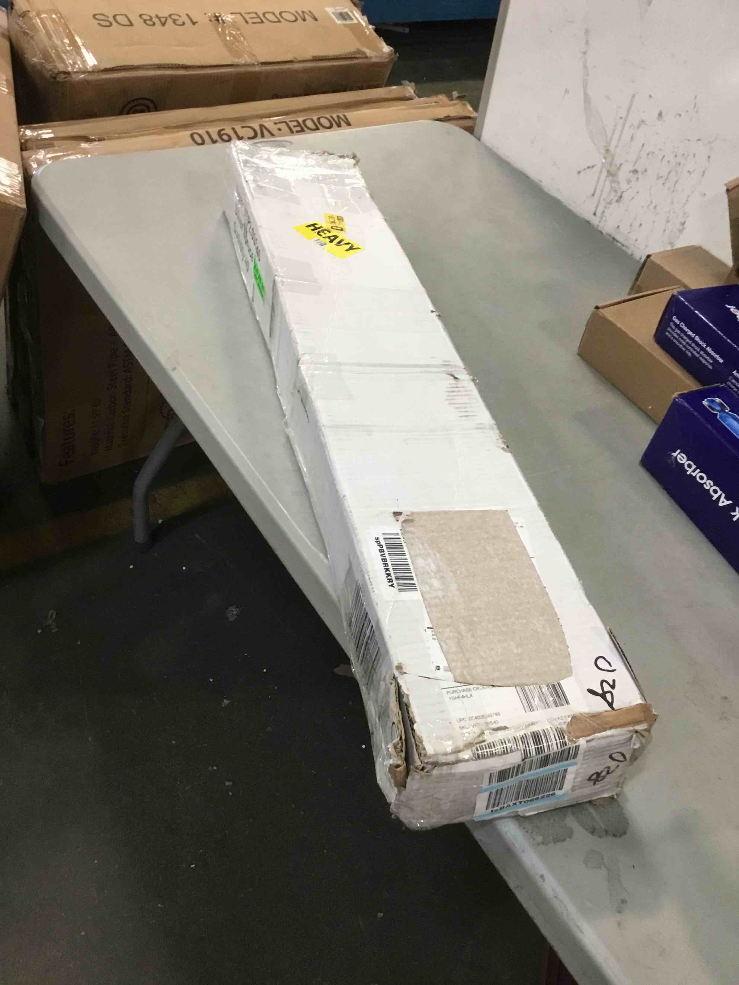 https://s3.amazonaws.com/lotting-images-prod/bidfta/RED6005174_1707931129067.jpeg