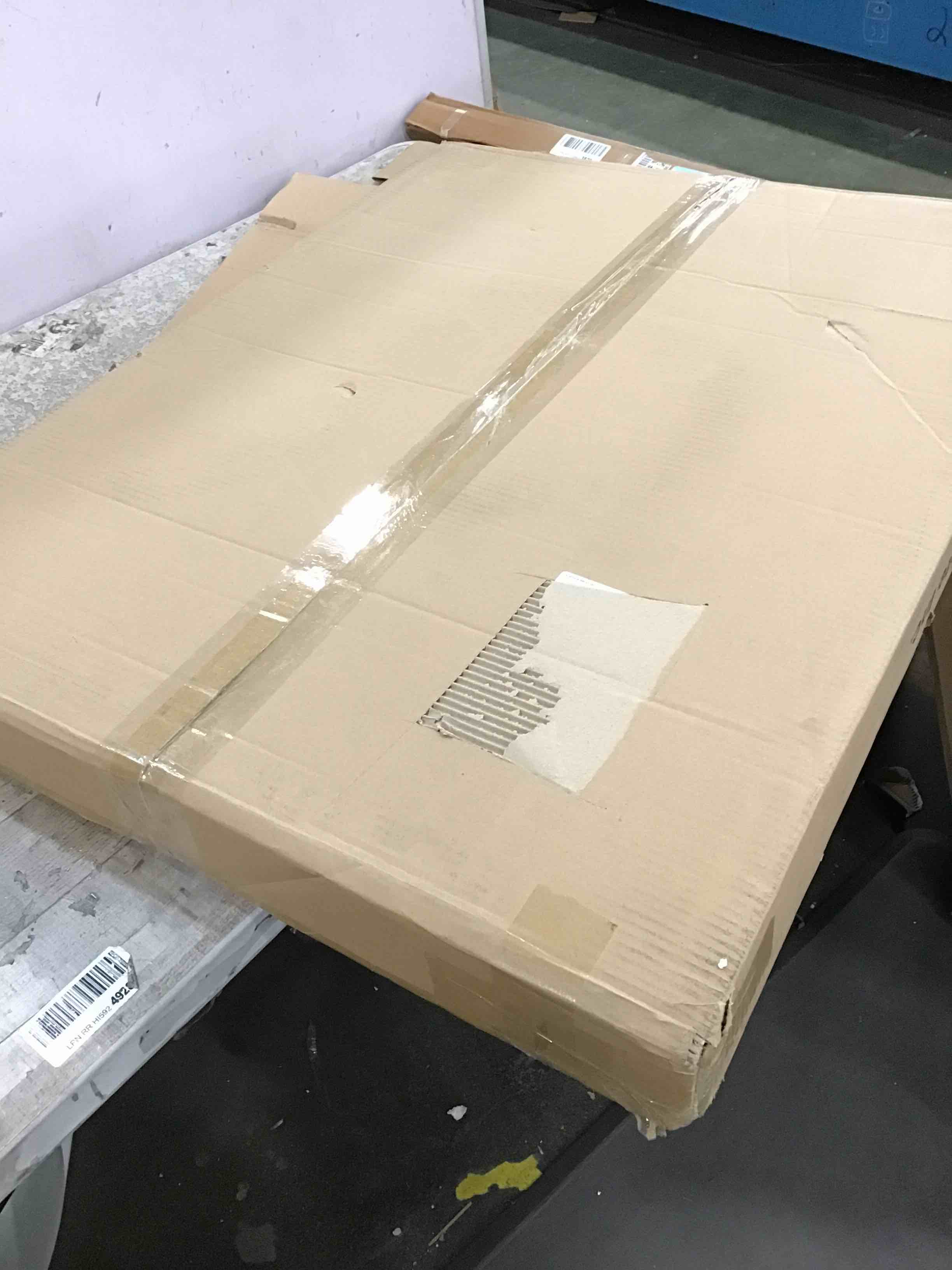 https://s3.amazonaws.com/lotting-images-prod/bidfta/RED6005335_1708022830823.jpeg
