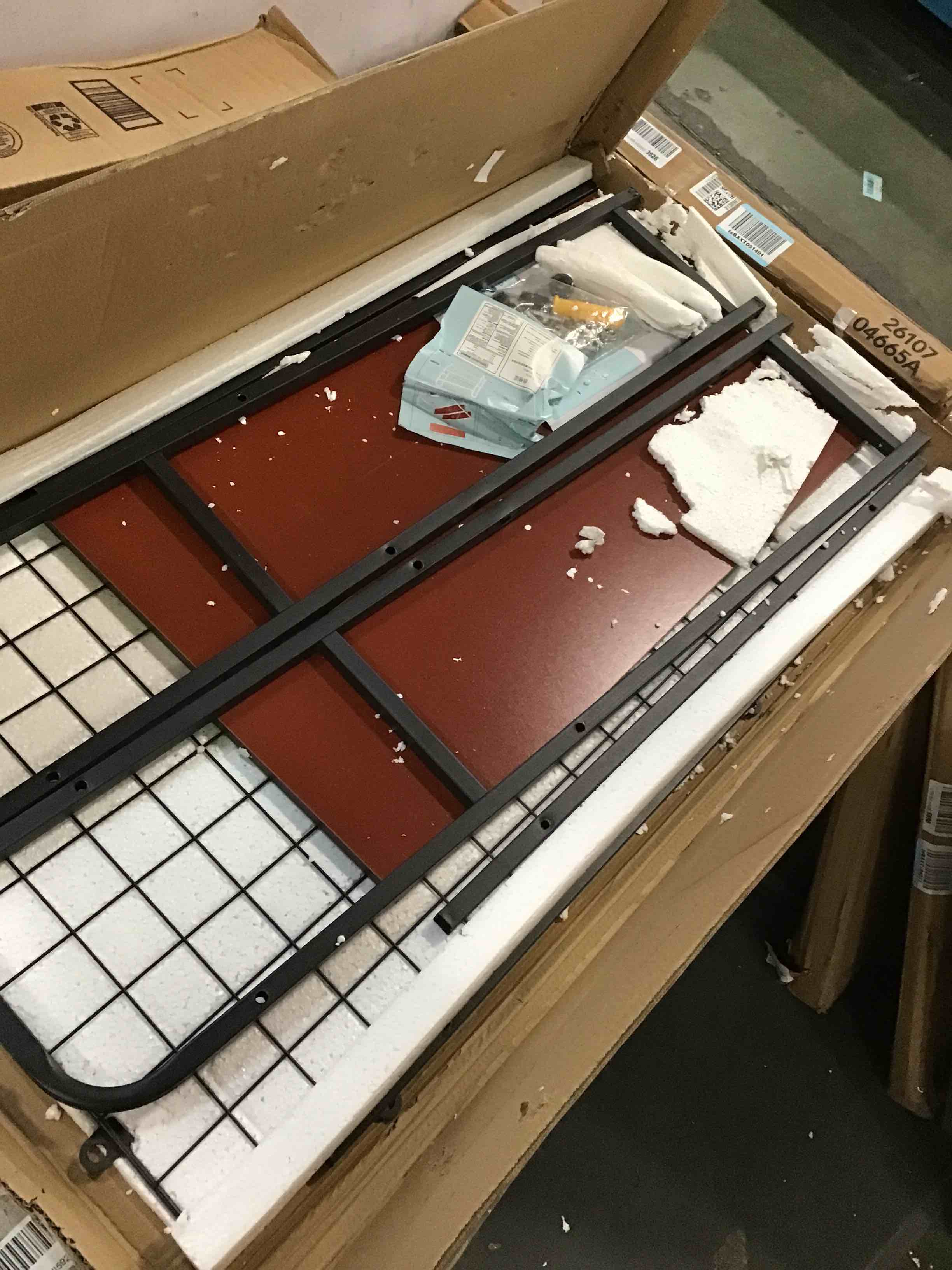 https://s3.amazonaws.com/lotting-images-prod/bidfta/RED6005342_1708023921288.jpeg