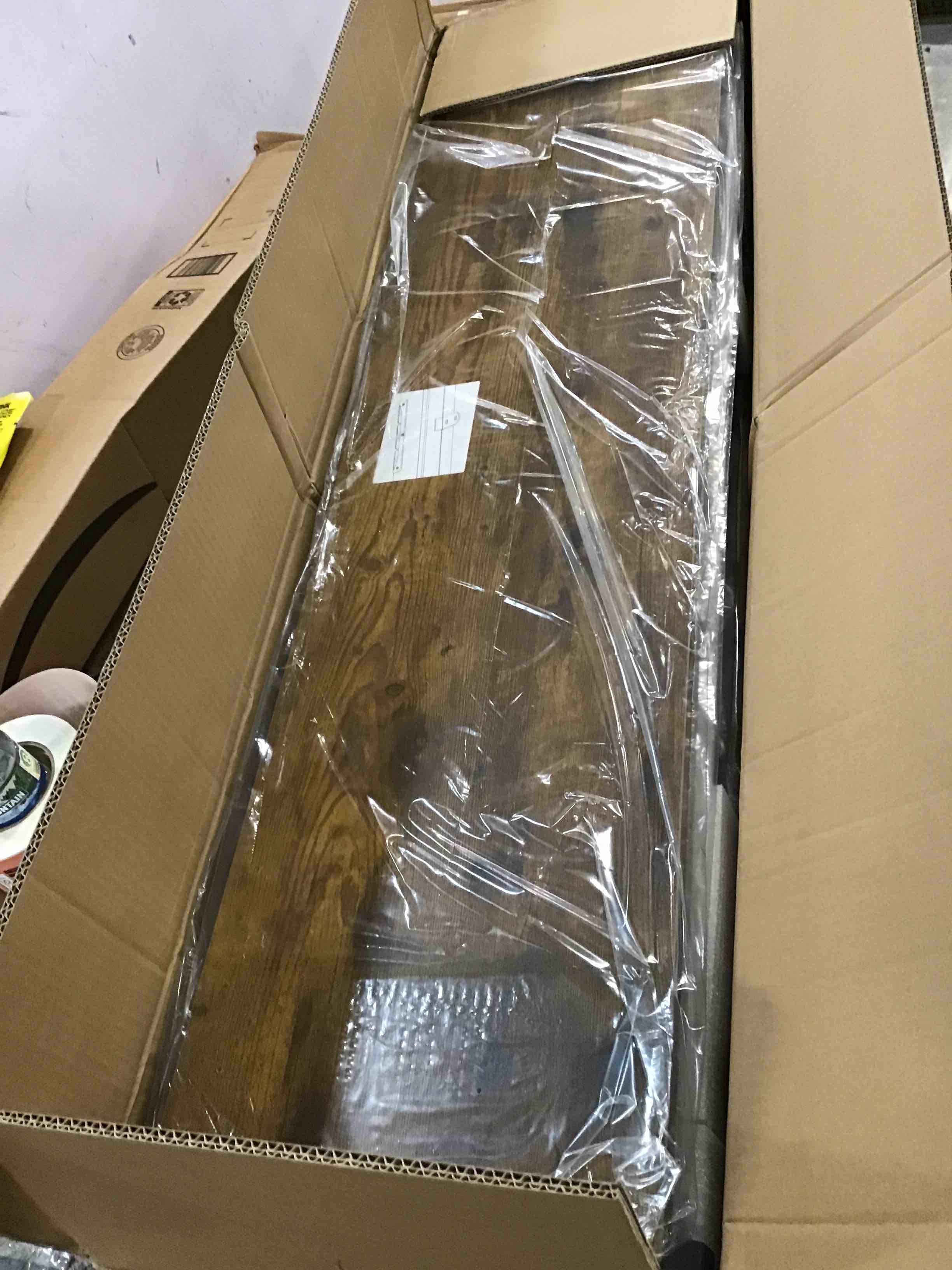 https://s3.amazonaws.com/lotting-images-prod/bidfta/RED6005343_1708024028840.jpeg