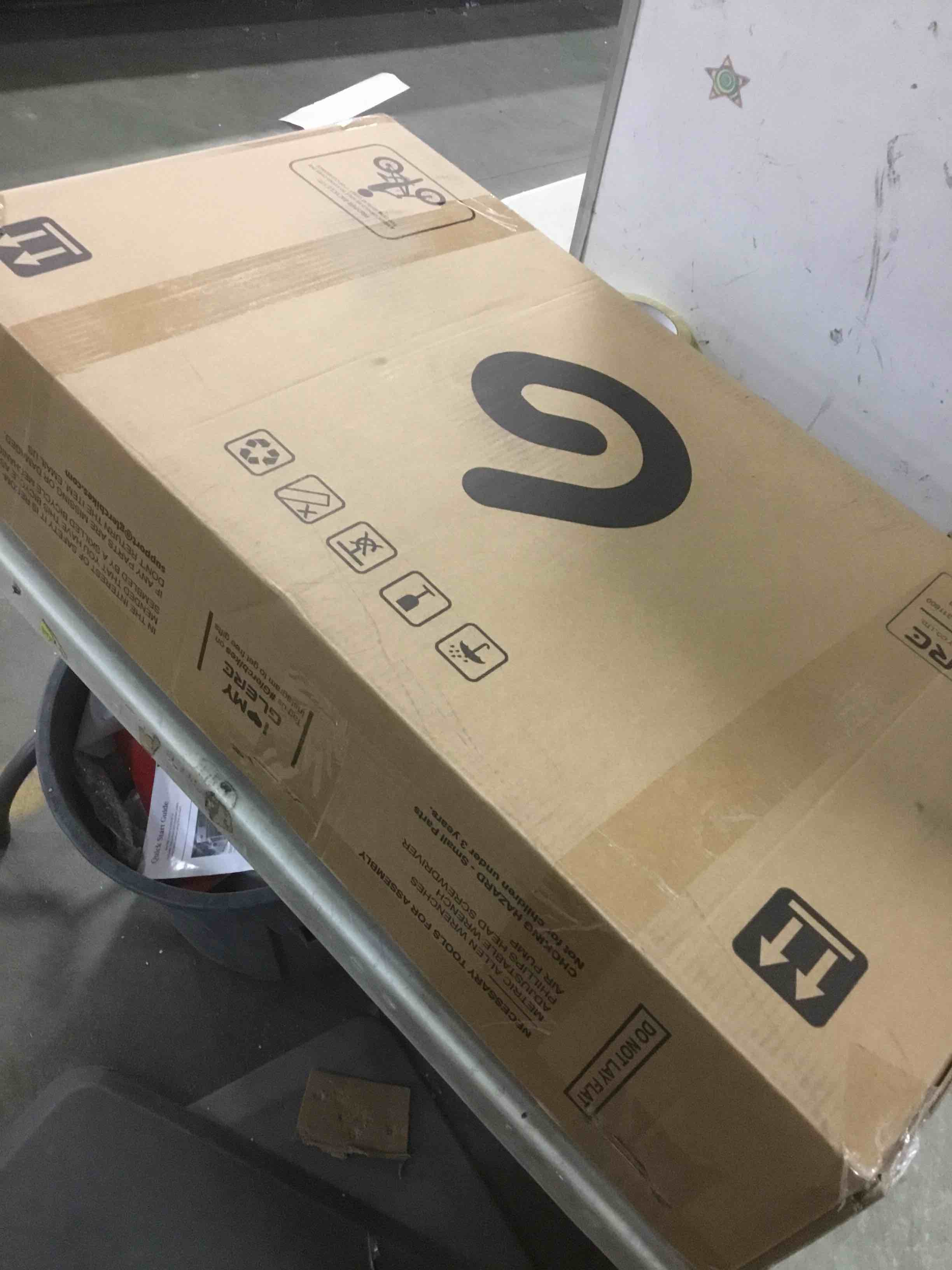 https://s3.amazonaws.com/lotting-images-prod/bidfta/RED6005420_1708092769535.jpeg